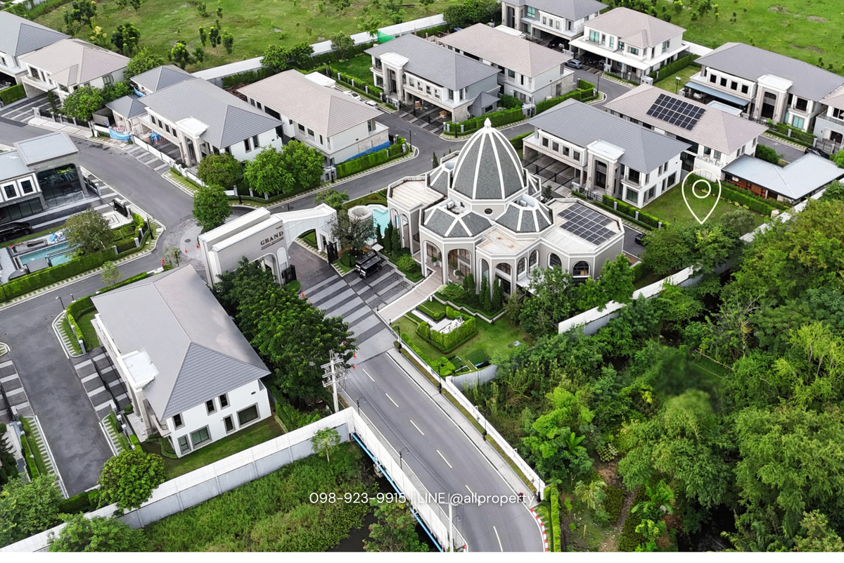 ขายบ้านเกษตร นวมินทร์ ลาดปลาเค้า : ขายคฤหาสน์หรู วิวพิเศษ DUOMO DE FLORENCE เพียงหลังเดียวเท่านั้นในโครงการ