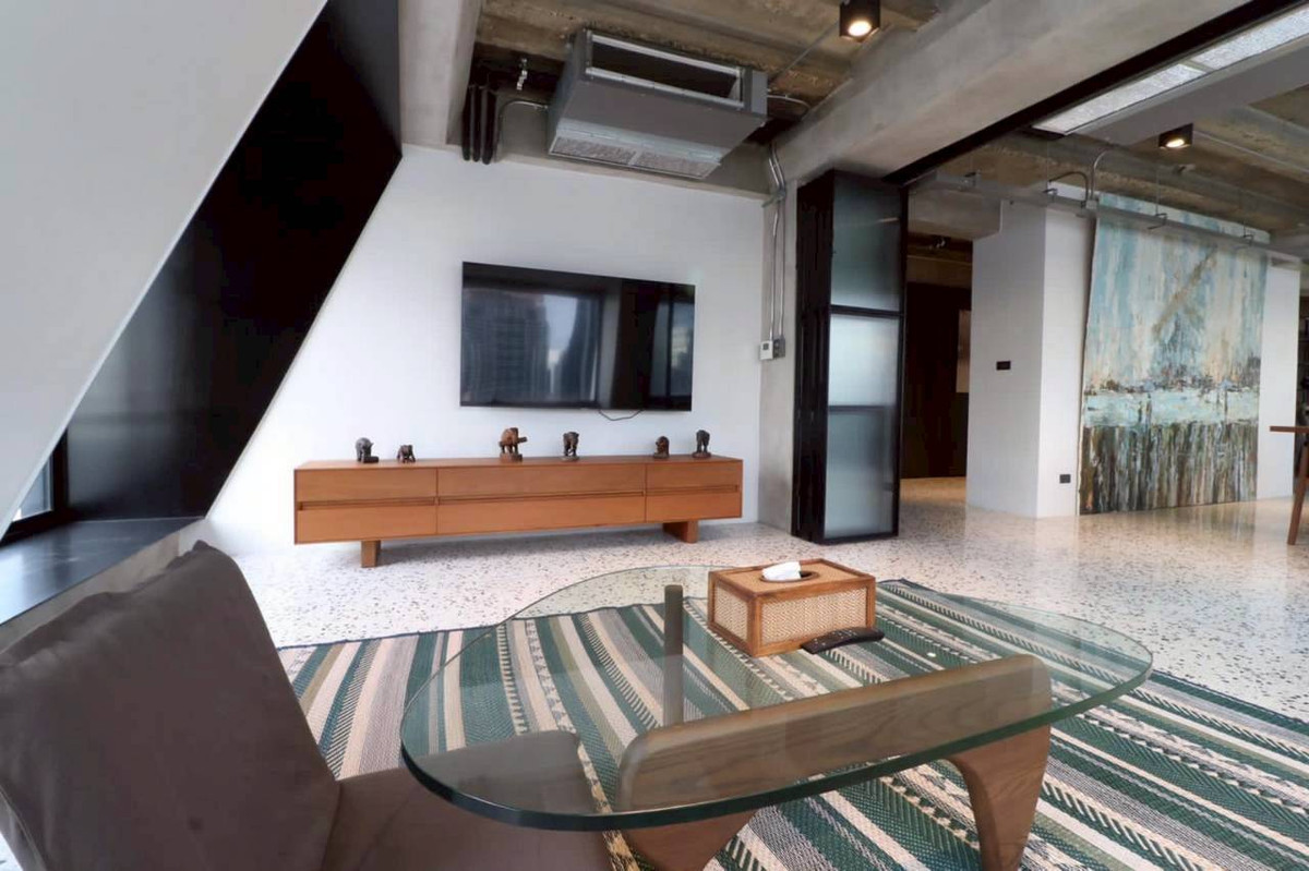 For RentCondoSilom, Saladaeng, Bangrak : For Rent – Full-Floor Penthouse Diamond Tower, Silom Soi 7
