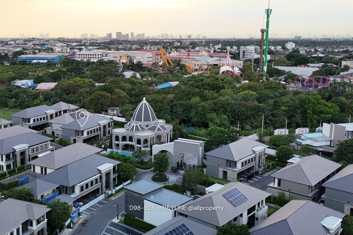 ขายบ้านเกษตร นวมินทร์ ลาดปลาเค้า : ขายคฤหาสน์หรู วิวพิเศษ DUOMO DE FLORENCE เพียงหลังเดียวเท่านั้นในโครงการ