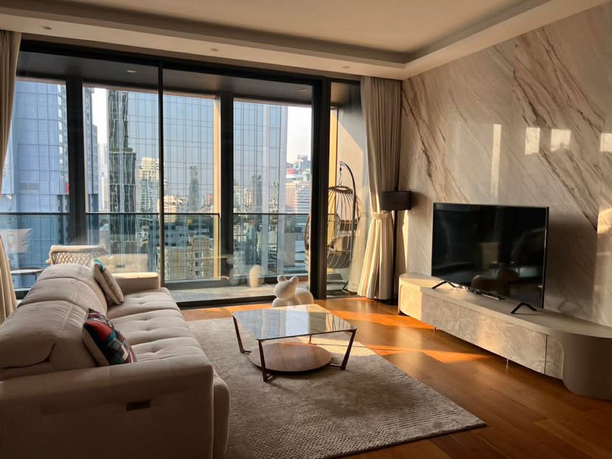 ให้เช่าคอนโดสุขุมวิท อโศก ทองหล่อ : Condo for rent The Estelle Phrom Phong Monthly 195,000 thb.