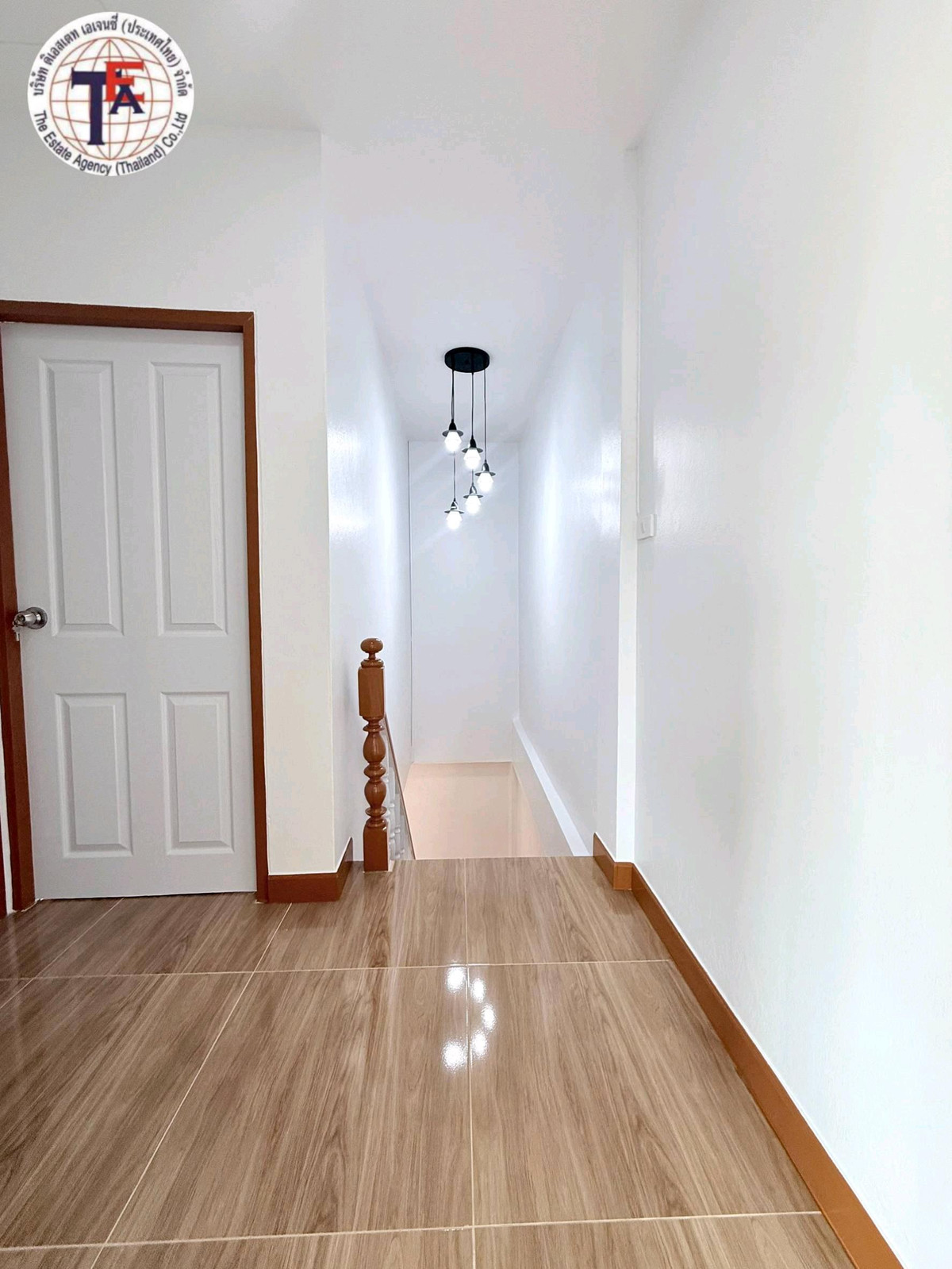 ขายทาวน์โฮมมีนบุรี-ร่มเกล้า : ขายทาวน์เฮ้าส์ 2 ชั้น หมู่บ้านเหมชาติ หลังมุม มิตรไมตรี ซอยวังอับดุลเลาะห์ หนองจอก โรงเรียนฝึกอาชีพกรุงเทพฯ  สำนักงานเขตหนองจอก โรงเรียน คาทอลิกสอนศาสนา  โรงพยาบาลเวชการุณรัศมิ์