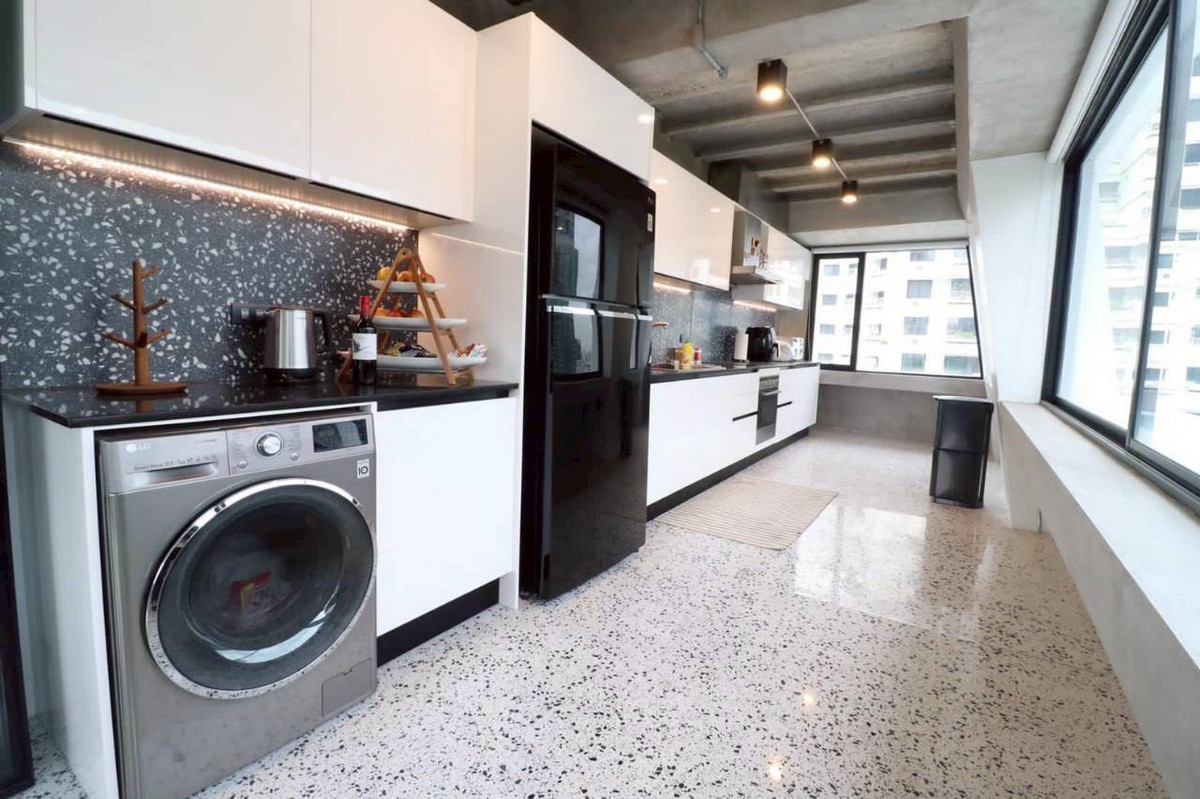 For RentCondoSilom, Saladaeng, Bangrak : For Rent – Full-Floor Penthouse Diamond Tower, Silom Soi 7