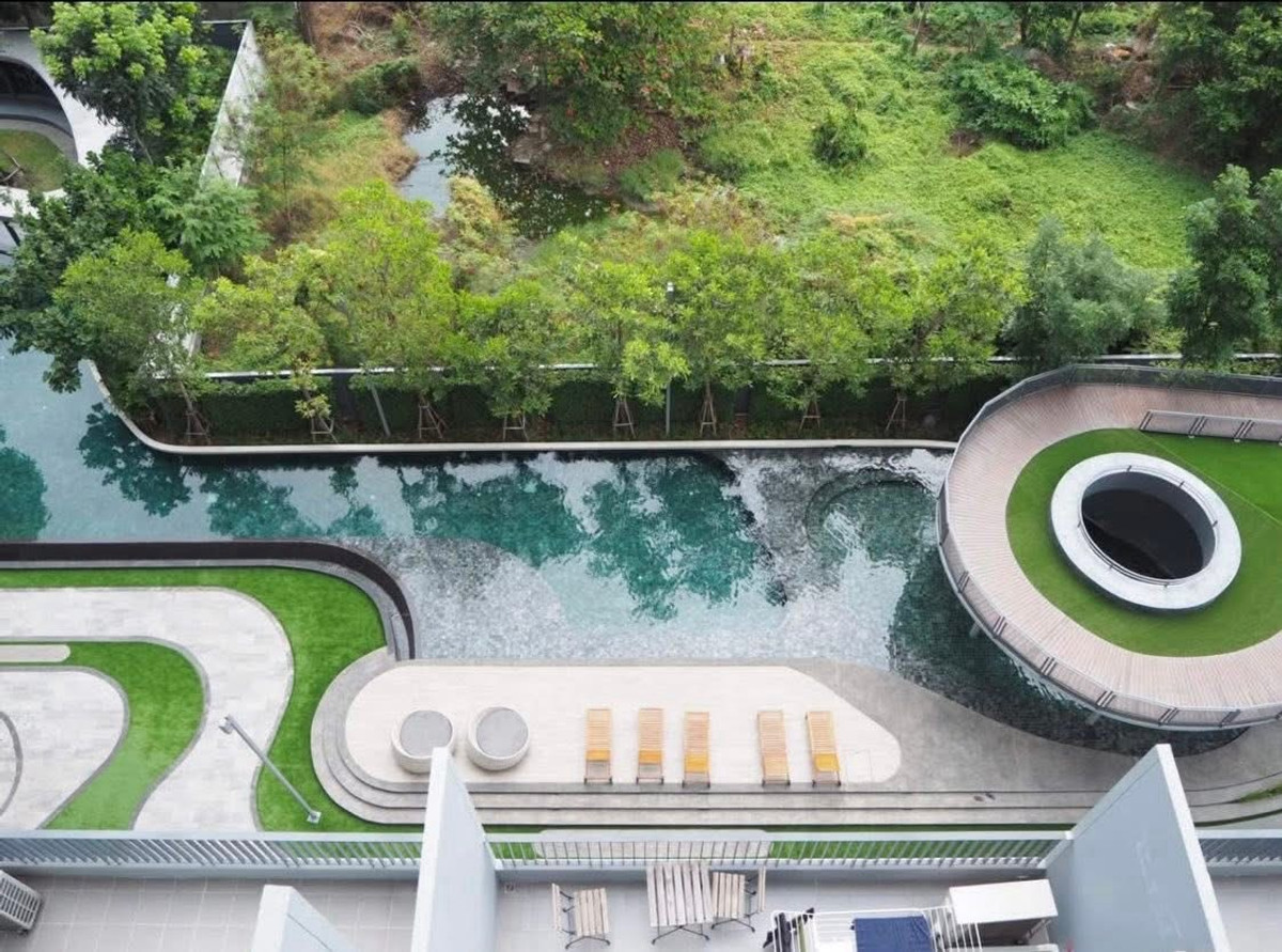 For RentCondoBangna, Bearing, Lasalle : 🏢 IDEO O2 | Condo for Rent (next to BTS Bangna 250 m.) Building C Studio 27 sq m.
💵 Rent 11,000 baht/month
📞Phat: 064-642-8664
📞Nui: 094-624-2014