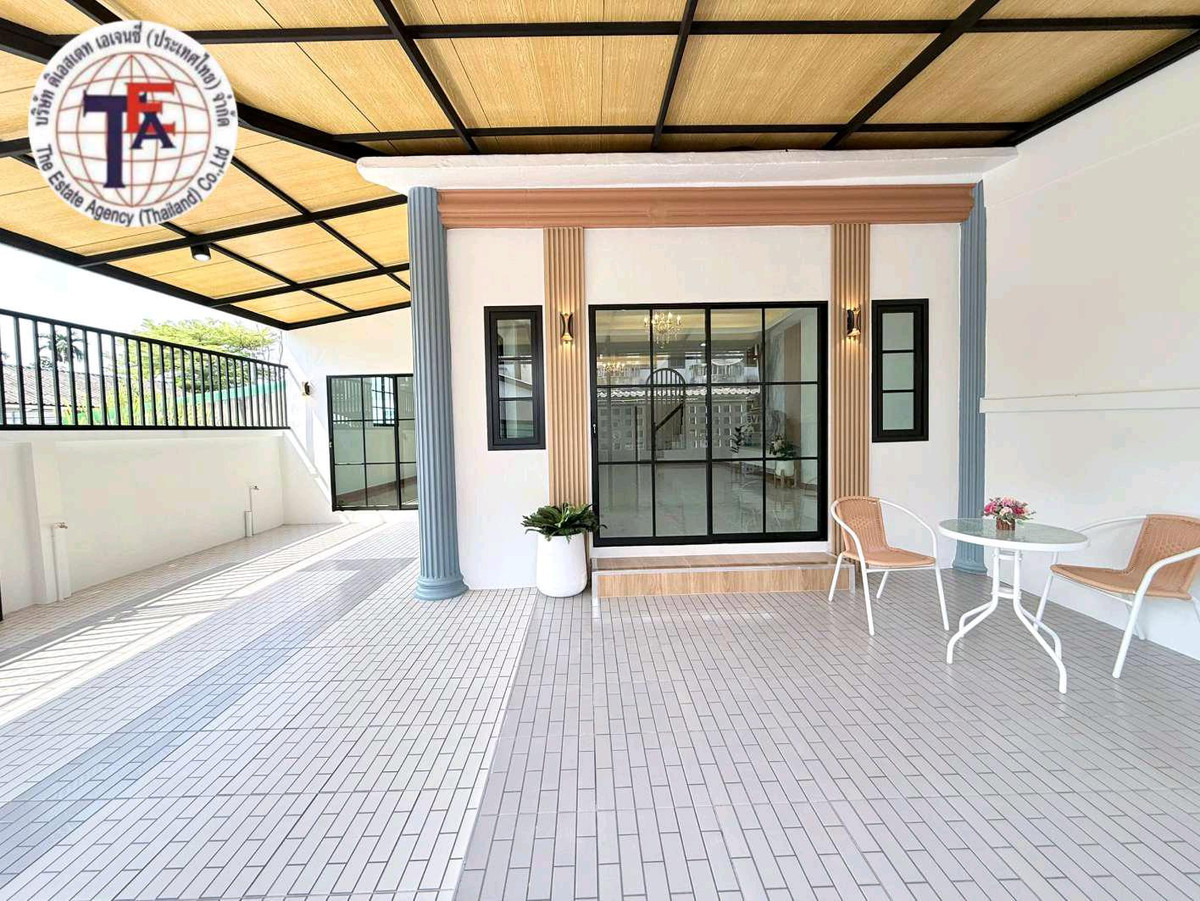 ขายทาวน์โฮมมีนบุรี-ร่มเกล้า : ขายทาวน์เฮ้าส์ 2 ชั้น หมู่บ้านเหมชาติ หลังมุม มิตรไมตรี ซอยวังอับดุลเลาะห์ หนองจอก โรงเรียนฝึกอาชีพกรุงเทพฯ  สำนักงานเขตหนองจอก โรงเรียน คาทอลิกสอนศาสนา  โรงพยาบาลเวชการุณรัศมิ์