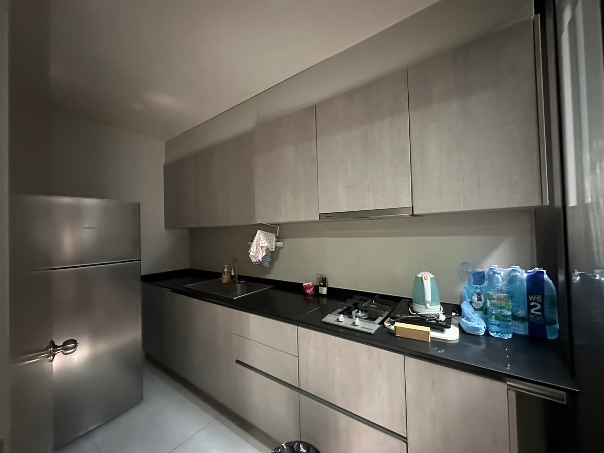 For RentTownhomeSukhumvit, Asoke, Thonglor : RH020526 For rent, 4-story townhouse, 4 bedrooms at Quarter 39, Sukhumvit 39, near BTS Phrom Phong.