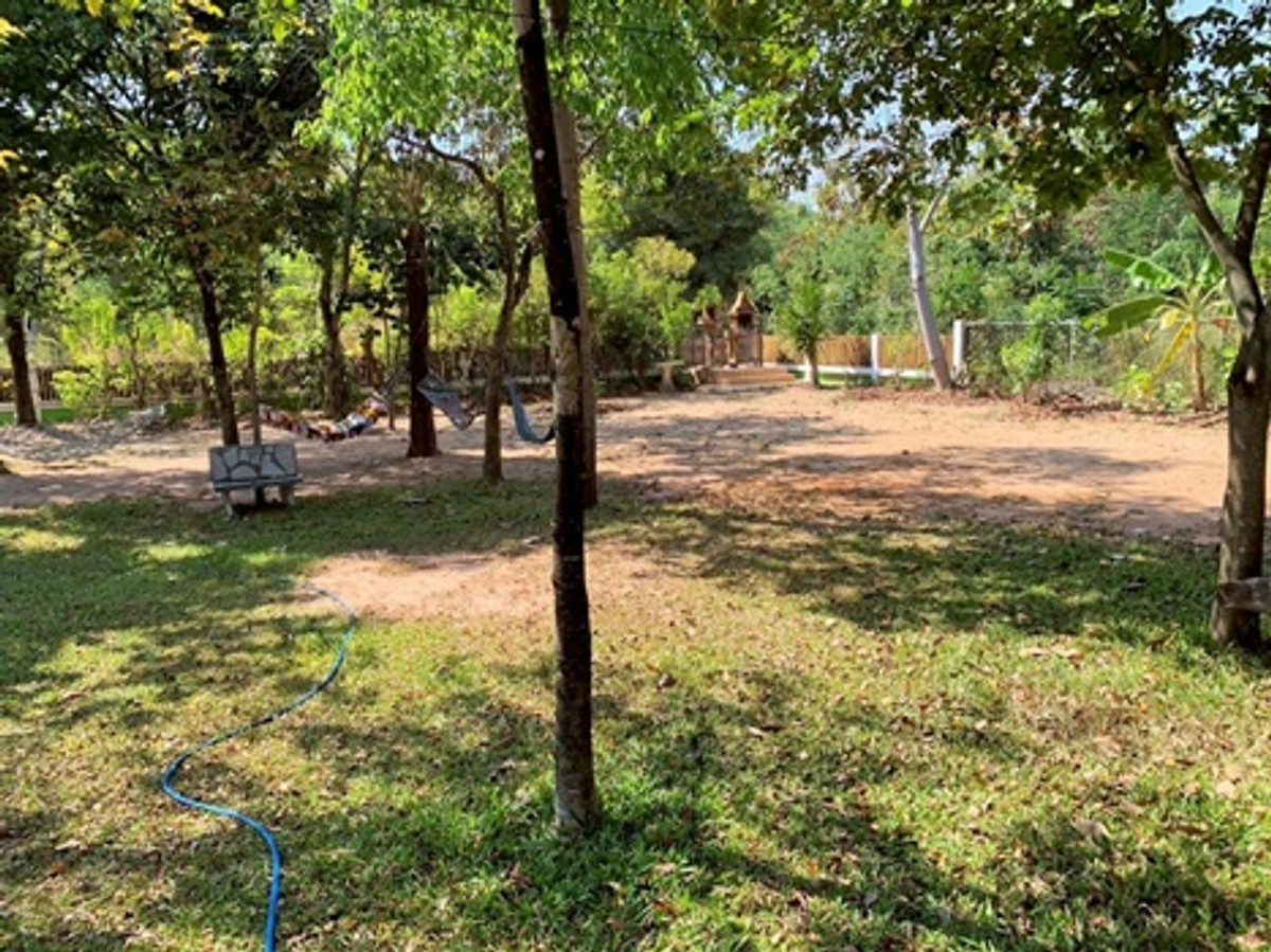 ขายบ้านโคราช นครราชสีมา : บ้านพร้อมที่ดินขนาดใหญ่ 1 ไร่ 3 งาน 97.9 ตารางวา (รวม 797.9 ตารางวา) ในตำบลจอหอ เมืองนครราชสีมา ราคา 15,000,000 บาท