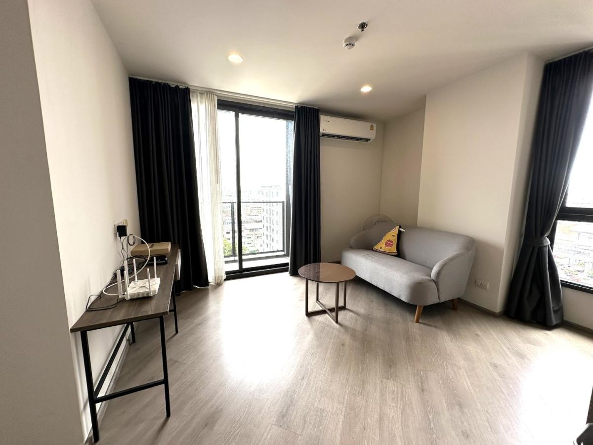 ขายคอนโดวิภาวดี ดอนเมือง หลักสี่ : 🔥ขายด่วน+🔥เดอะ เบส สะพานใหม่ ใกล้สถานีรถไฟฟ้า BTS สายหยุด เฟอร์นิเจอร์ครบ พร้อมเข้าอยู่