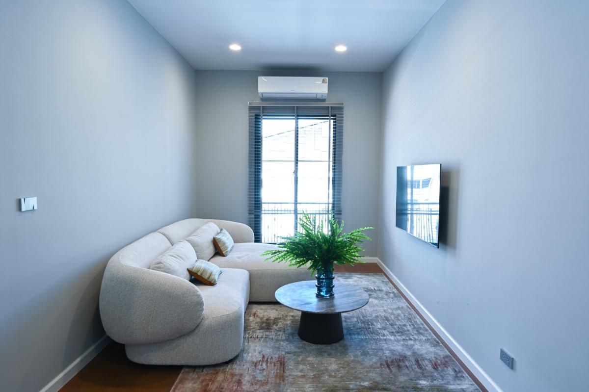 ขายบ้านสมุทรปราการ สำโรง : 🔥ขายด่วน+🔥เอลซ์ แบริ่ง 32 ใกล้ Community Mall เฟอร์นิเจอร์ครบ พร้อมเข้าอยู่