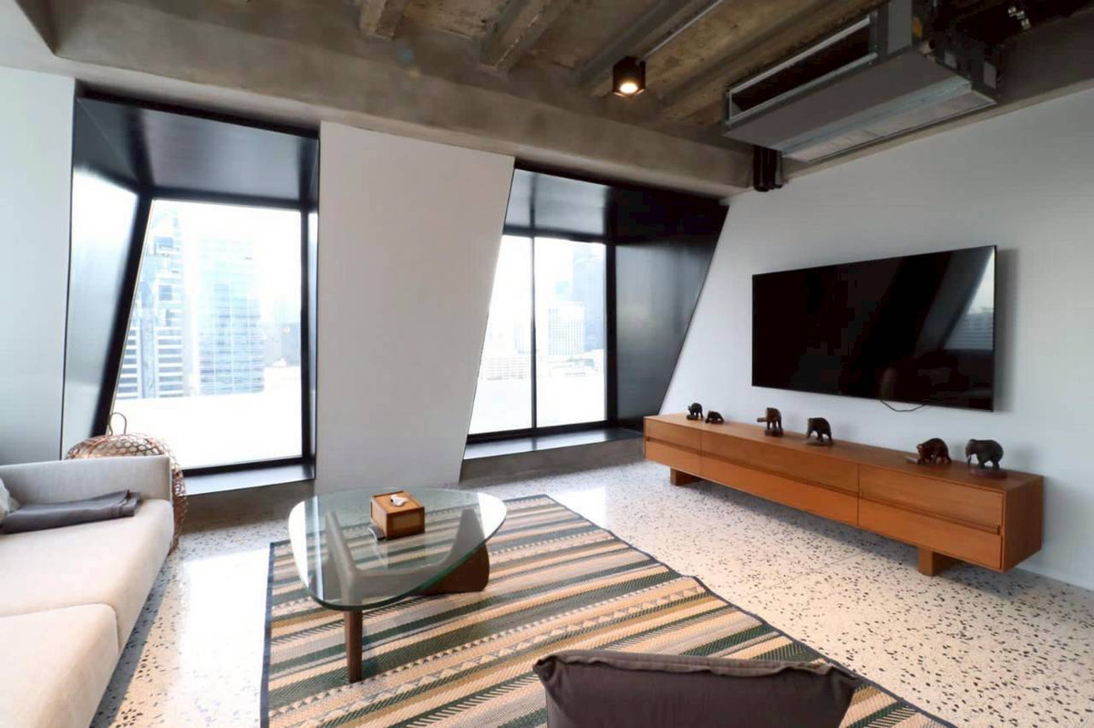 For RentCondoSilom, Saladaeng, Bangrak : For Rent – Full-Floor Penthouse Diamond Tower, Silom Soi 7