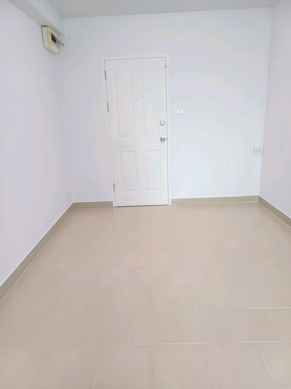 ขายคอนโดท่าพระ ตลาดพลู วุฒากาศ : คอนโด city home ท่าพระ
ห้องขนาด 48 ตารางเมตร 