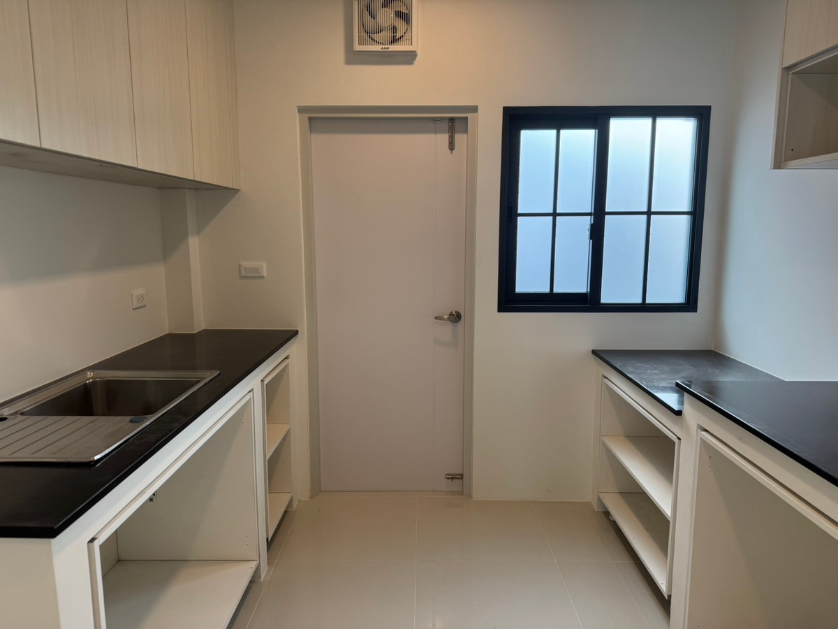 ให้เช่าบ้านบางนา แบริ่ง ลาซาล : ให้เช่าบ้านเดี่ยว Centro บางนา เฟส 2 ใกล้ Mega Bangna 4นอน 5 น้ำ