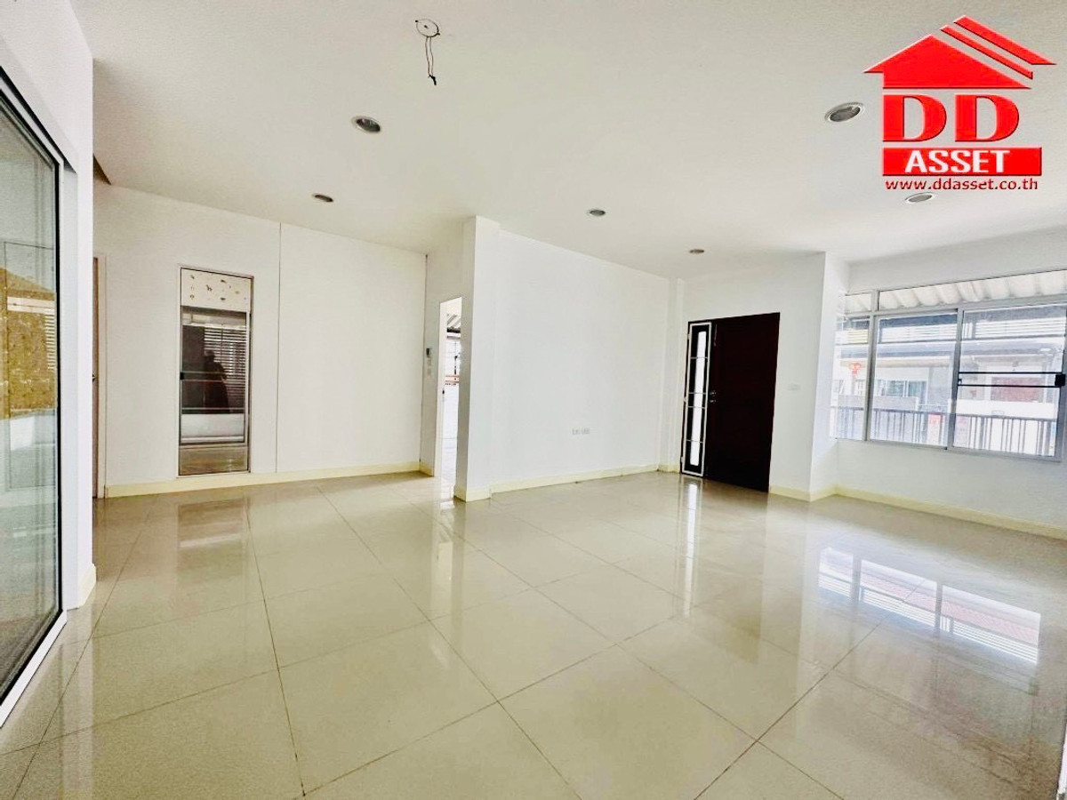 ให้เช่าบ้านมีนบุรี-ร่มเกล้า : ให้เช่าบ้านเดี่ยว โครงการ พาร์คเวย์ แอทอีซ รามคำแหง 190/1 (Parkway @Ease Ramkhamhaeng) ใกล้ถนนรามคำแหง และรถไฟฟ้าสายสีส้ม  รหัส : H8279