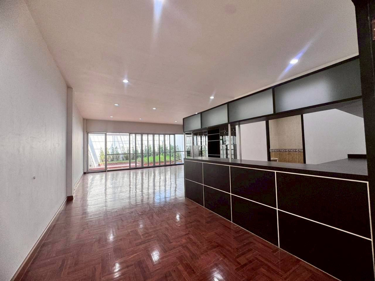 ขายอาคารพาณิชย์สยาม จุฬา สามย่าน : ขายด่วน ทาวน์เฮ้าส์ 7 ชั้น ย่านสยาม บรรทัดทอง พร้อมอยู่ (N.1989)