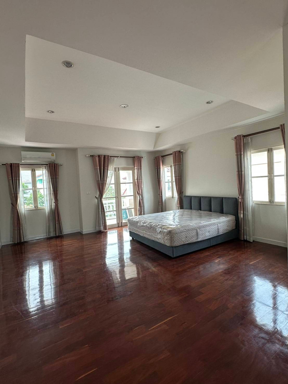 ให้เช่าบ้านสมุทรปราการ สำโรง : ปล่อยเช่าบ้านเดี่ยว นันทวัน ศรีนครินทร์ ทำเลทองติดถนนใหญ่ ใกล้ห้าง เดินทางสะดวกครบวงจร