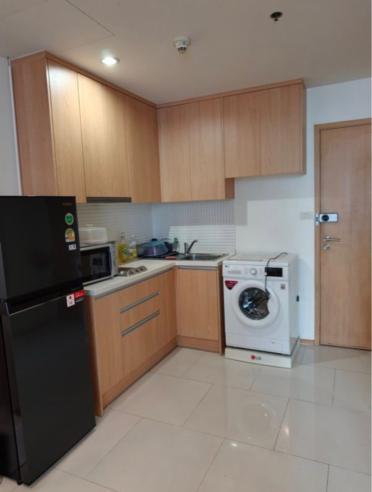 ให้เช่าคอนโดราชเทวี พญาไท : 🏙 คอนโด Villa ราชเทวี (Villa Ratchathewi)  ห้องเพิ่งรีโนเวทใหม่