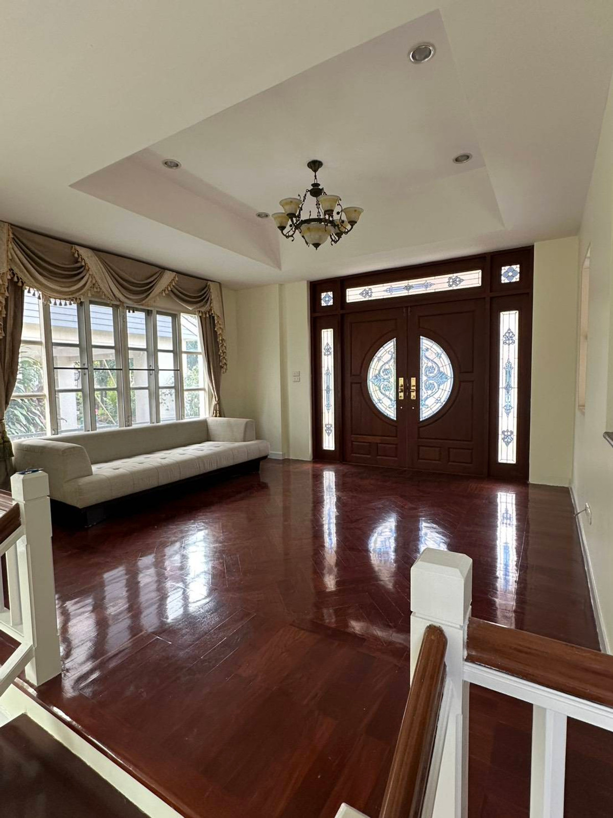 ให้เช่าบ้านสมุทรปราการ สำโรง : ปล่อยเช่าบ้านเดี่ยว นันทวัน ศรีนครินทร์ ทำเลทองติดถนนใหญ่ ใกล้ห้าง เดินทางสะดวกครบวงจร