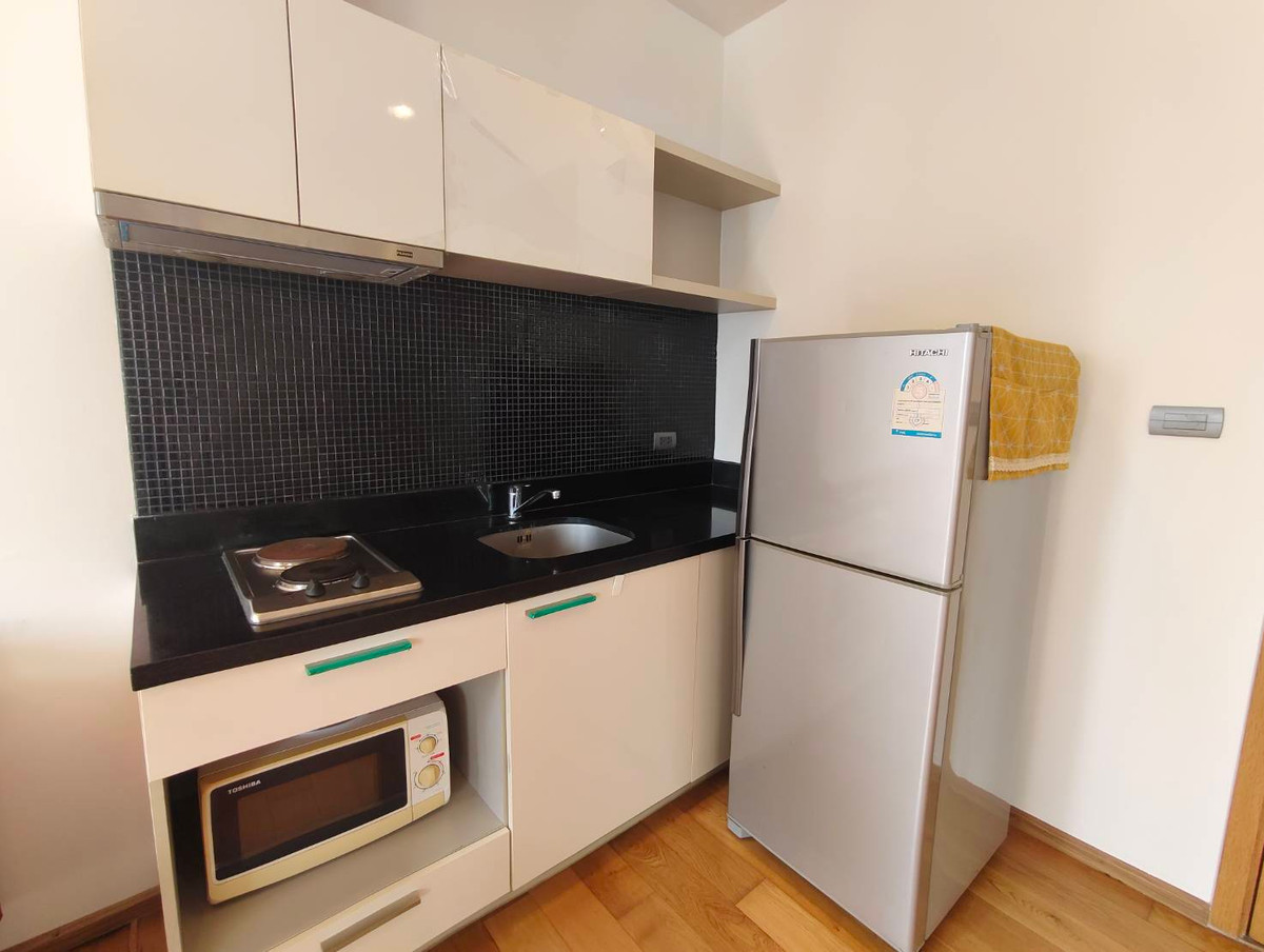 ให้เช่าคอนโดวงเวียนใหญ่ เจริญนคร : OMG2537  [ ฟิวส์ สาทร-ตากสิน ]  1 ห้องนอน สวย ติด BTS วงเวียนใหญ่ - ให้เช่า 8 มี.ค. 69