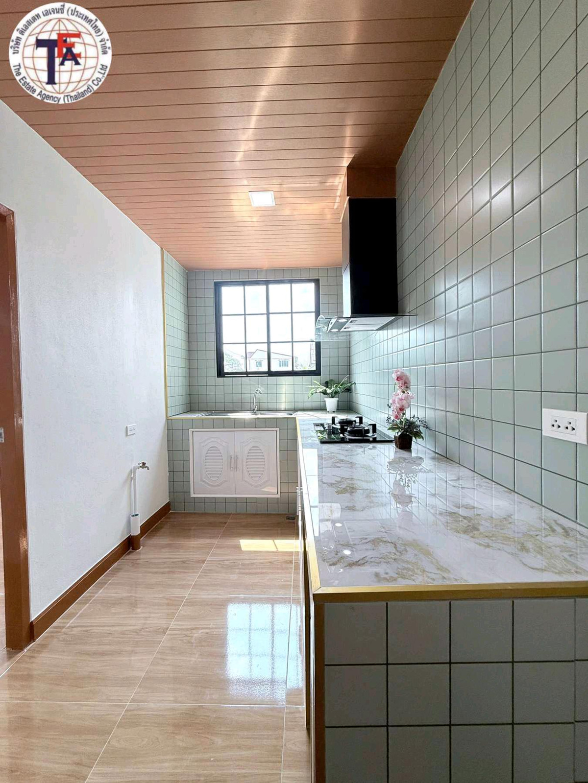 ขายทาวน์โฮมมีนบุรี-ร่มเกล้า : ขายทาวน์เฮ้าส์ 2 ชั้น หมู่บ้านเหมชาติ หลังมุม มิตรไมตรี ซอยวังอับดุลเลาะห์ หนองจอก โรงเรียนฝึกอาชีพกรุงเทพฯ  สำนักงานเขตหนองจอก โรงเรียน คาทอลิกสอนศาสนา  โรงพยาบาลเวชการุณรัศมิ์