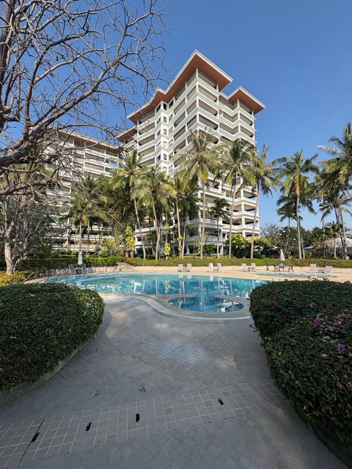 For SaleCondoHuahin, Prachuap Khiri Khan, Pran Buri : Selling at a special price that cannot be found.  Baan Somprasong Hua Hin