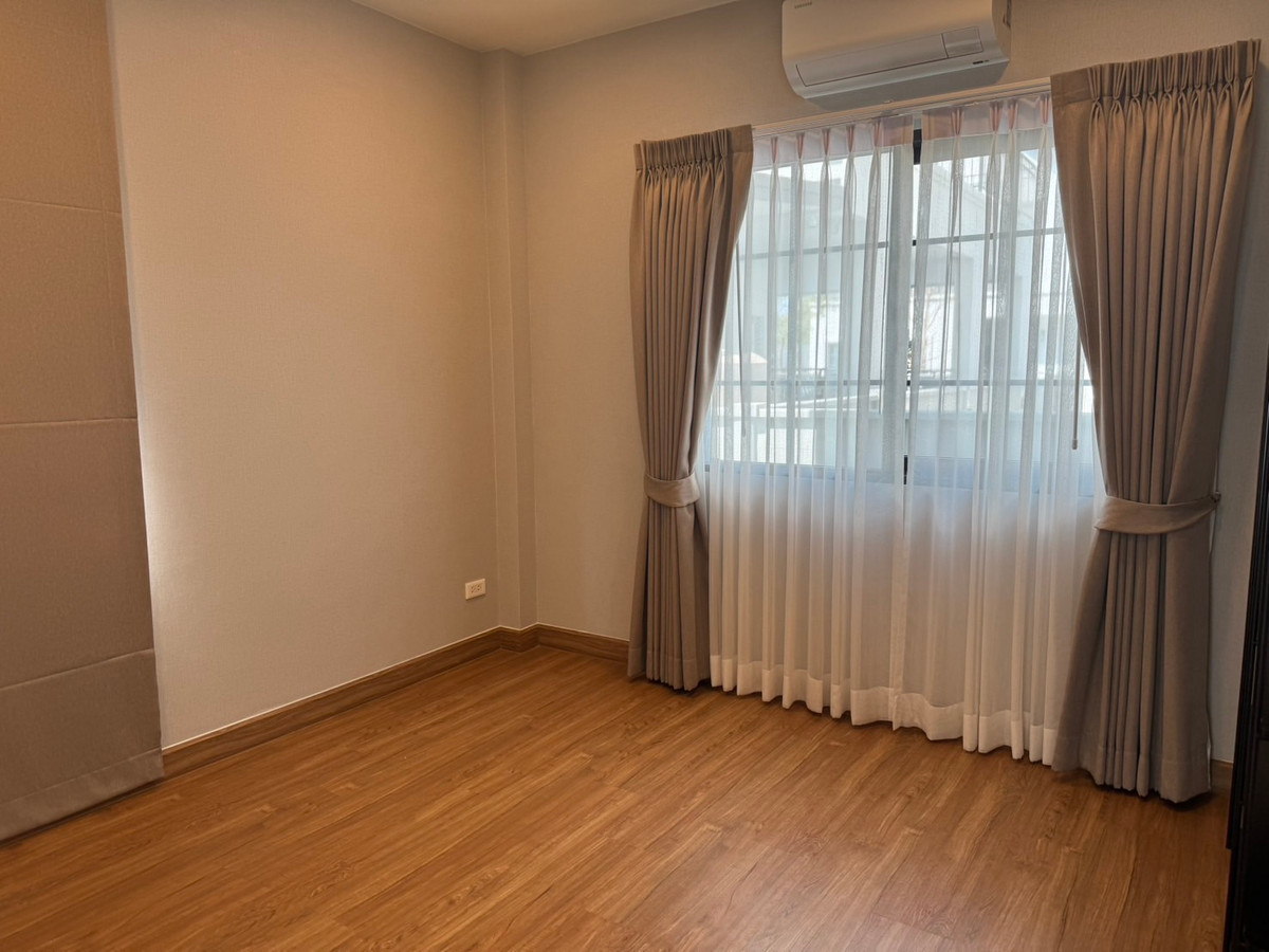 ให้เช่าบ้านบางนา แบริ่ง ลาซาล : ให้เช่าบ้านเดี่ยว Centro บางนา เฟส 2 ใกล้ Mega Bangna 4นอน 5 น้ำ