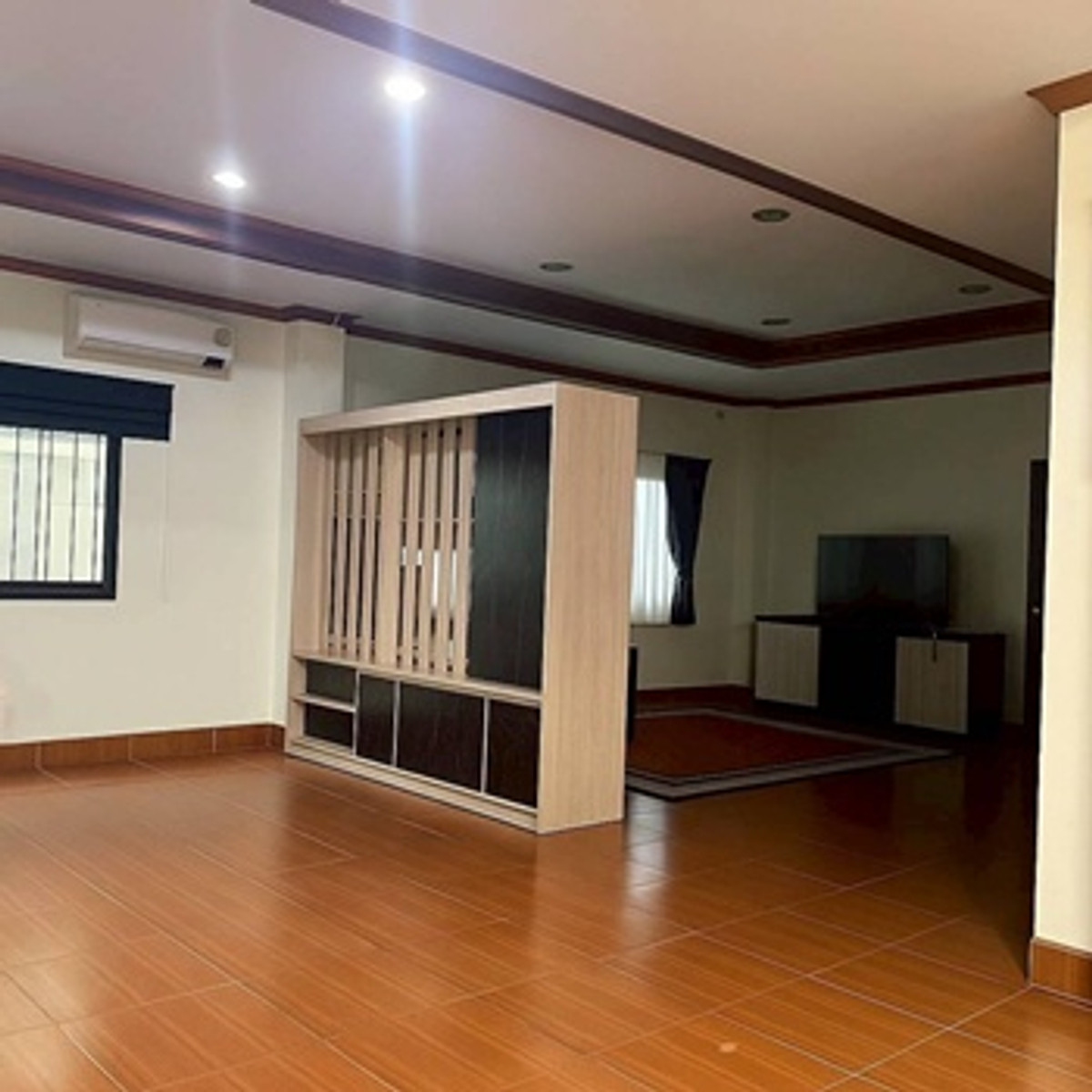 ขายโฮมออฟฟิศพัทยา บางแสน ชลบุรี สัตหีบ : โฮมออฟฟิศ 3 ชั้น (รวมชั้นดาดฟ้า) เนื้อที่ 82 ตารางวา อ.บ้านบึง จ.ชลบุรี ราคา 15,500,000 บาท