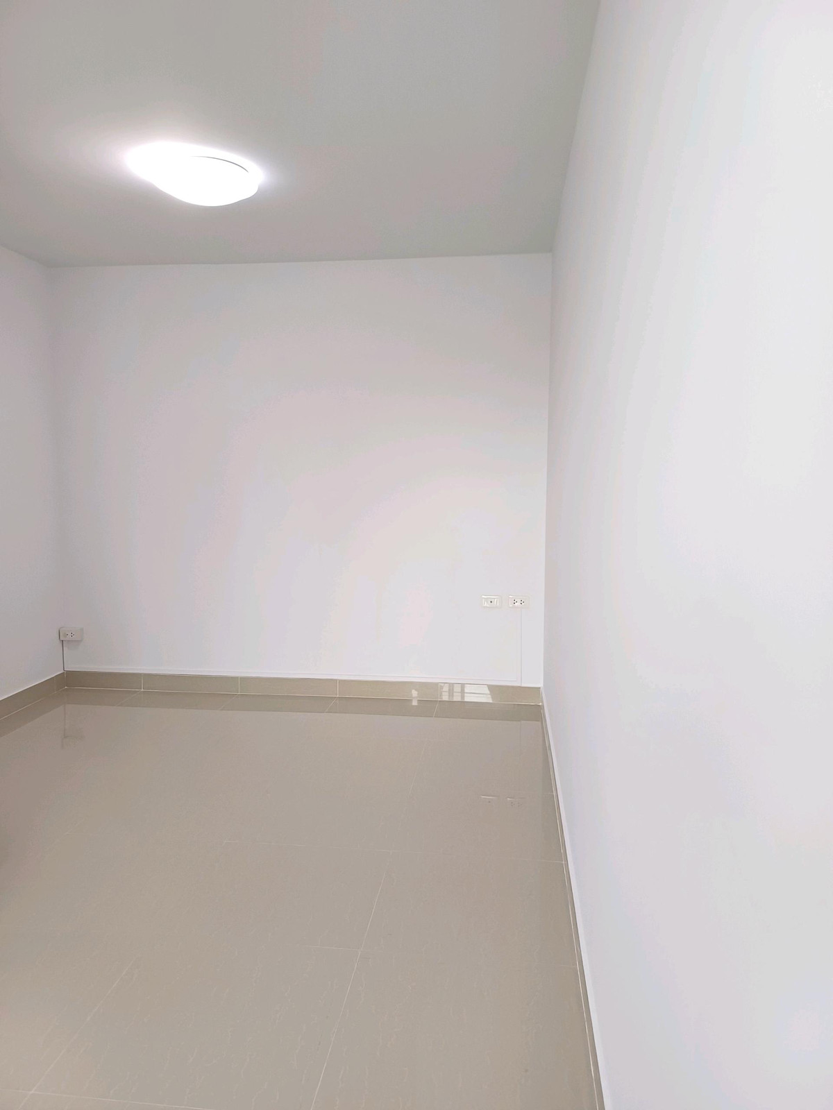 ขายคอนโดท่าพระ ตลาดพลู วุฒากาศ : คอนโด city home ท่าพระ
ห้องขนาด 48 ตารางเมตร 