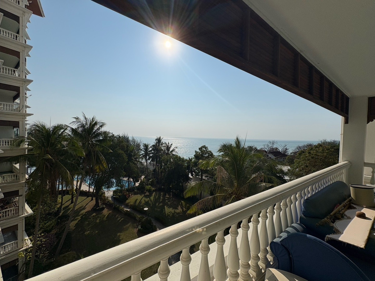 For SaleCondoHuahin, Prachuap Khiri Khan, Pran Buri : Selling at a special price that cannot be found.  Baan Somprasong Hua Hin