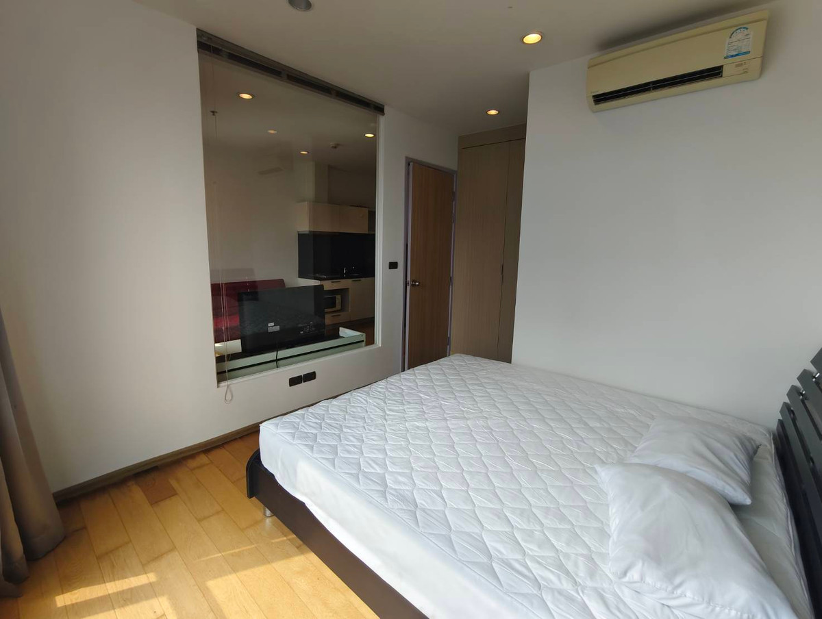 ให้เช่าคอนโดวงเวียนใหญ่ เจริญนคร : OMG2537  [ ฟิวส์ สาทร-ตากสิน ]  1 ห้องนอน สวย ติด BTS วงเวียนใหญ่ - ให้เช่า 8 มี.ค. 69