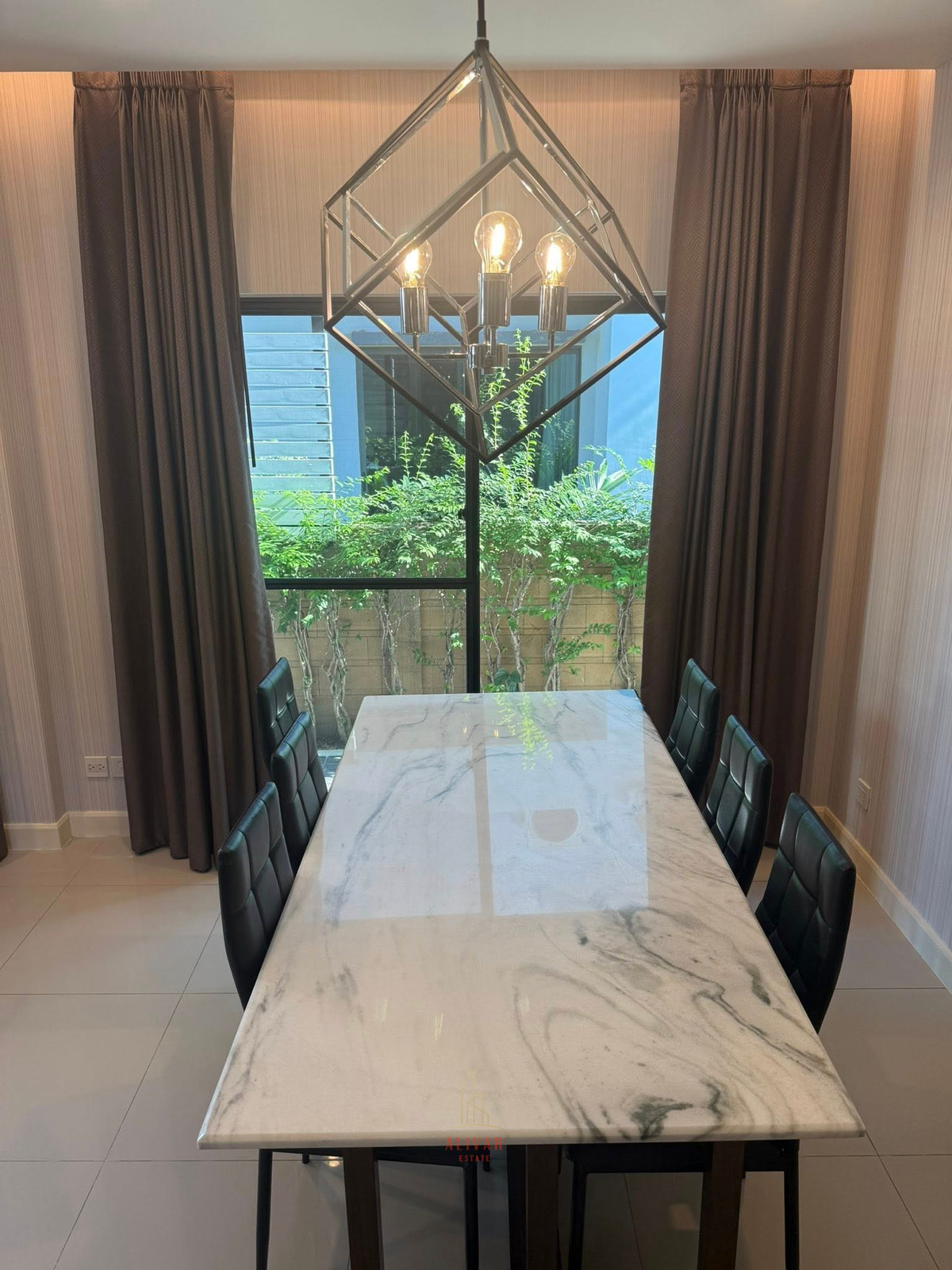 For RentHousePattanakan, Srinakarin : RH020626 For rent, 2-story detached house, 4 bedrooms at Setthasiri Pattanakarn.