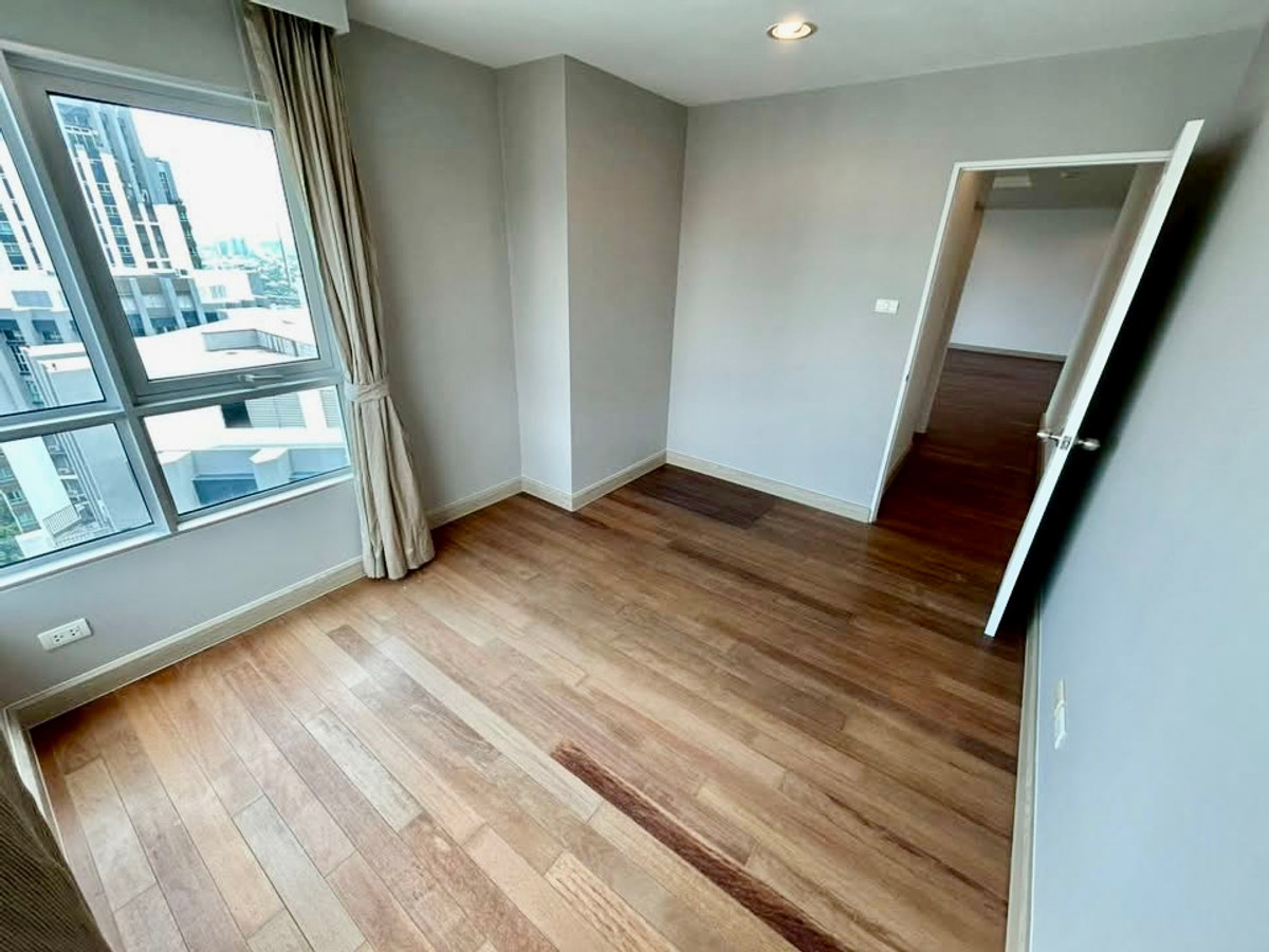 ขายคอนโดพระราม 9 เพชรบุรีตัดใหม่ RCA : ขายคอนโดหรูชั้นสูง วิวเมืองสวย ใจกลางพระราม 9 ที่ Belle Grand Rama 9 พร้อมวิวชั้น 39 ที่โปร่ง โล่ง และเป็นส่วนตัว เหมาะทั้งอยู่อาศัยเองหรือซื้อเพื่อการลงทุน