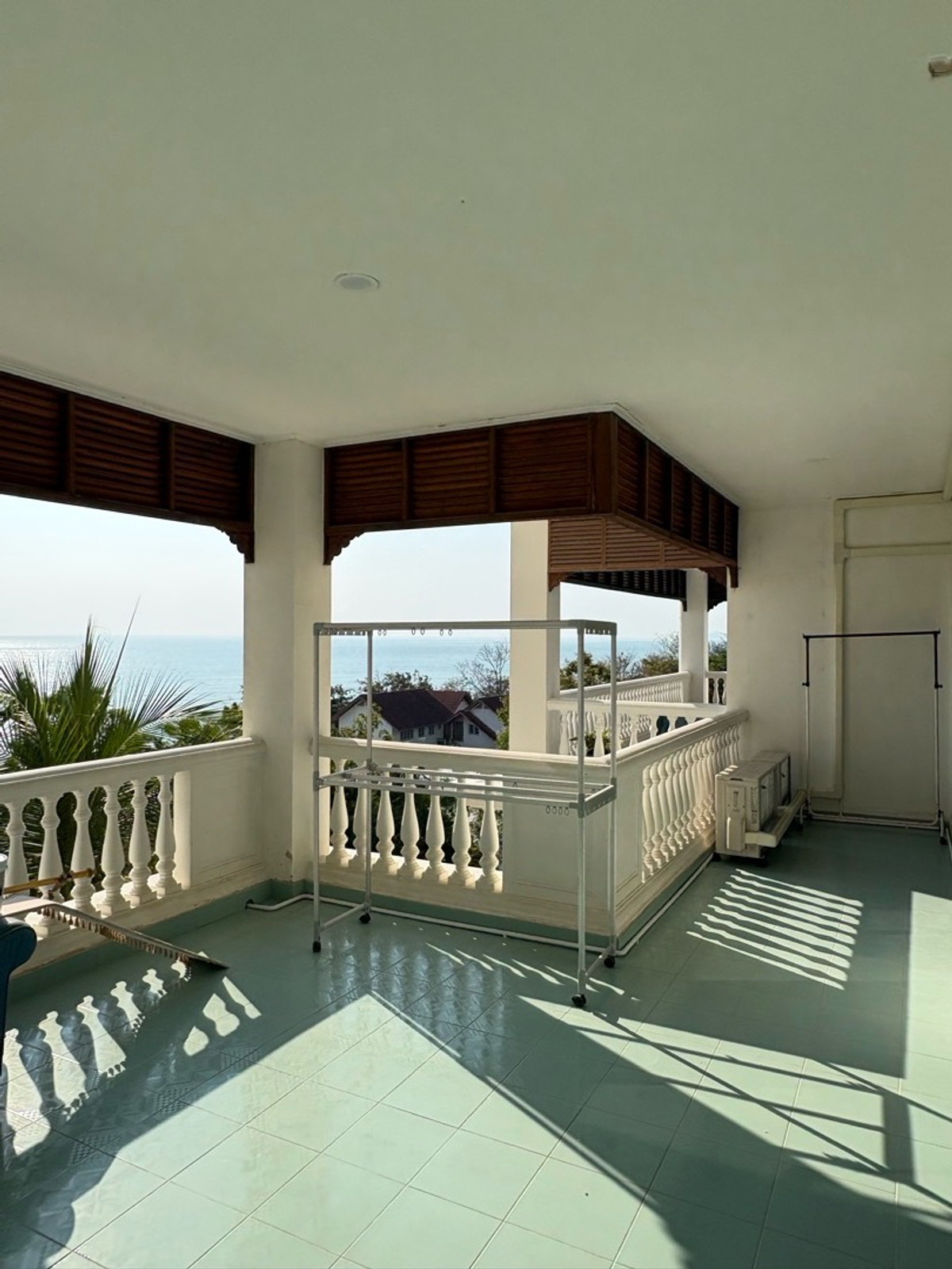 For SaleCondoHuahin, Prachuap Khiri Khan, Pran Buri : Selling at a special price that cannot be found.  Baan Somprasong Hua Hin