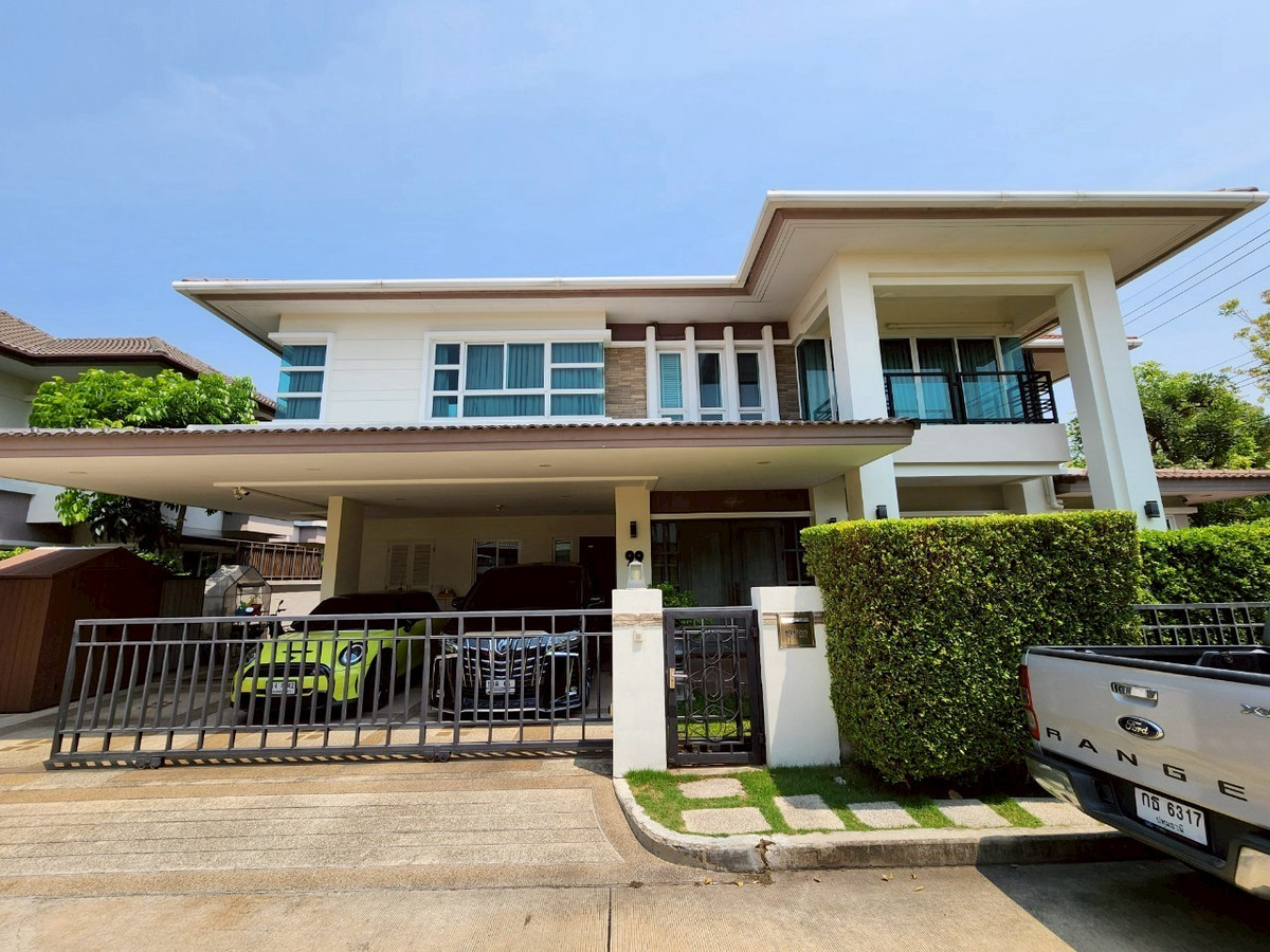 ขายบ้านพระราม 5 ราชพฤกษ์ บางกรวย : ขายบ้านเดี่ยวหรู 2 ชั้น สไตล์โมเดิร์น หลังมุมแปลงใหญ่ แบบบ้านใหญ่สุดในโครงการ ทำเลศักยภาพราชพฤกษ์ ที่สุดแห่งการอยู่อาศัย! ขายบ้านเดี่ยวหรูจาก SC Asset หมู่บ้านบางกอก บูเลอวาร์ด ราชพฤกษ์ – พระราม 5 (2) บนที่ดินกว้าง 87.4 ตร.ว. พื้นที่ใช้สอยจุใจ 328 ตร.ม. (