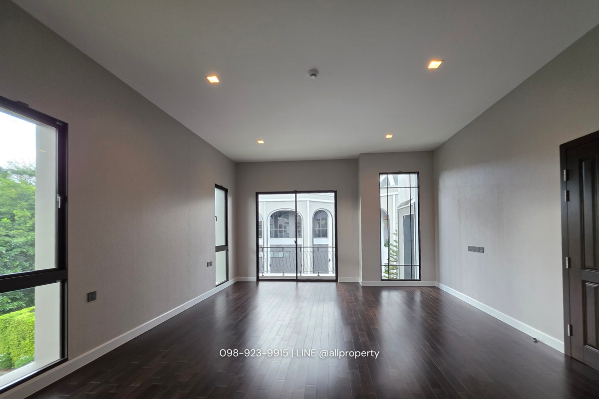 ขายบ้านเกษตร นวมินทร์ ลาดปลาเค้า : ขายคฤหาสน์หรู วิวพิเศษ DUOMO DE FLORENCE เพียงหลังเดียวเท่านั้นในโครงการ