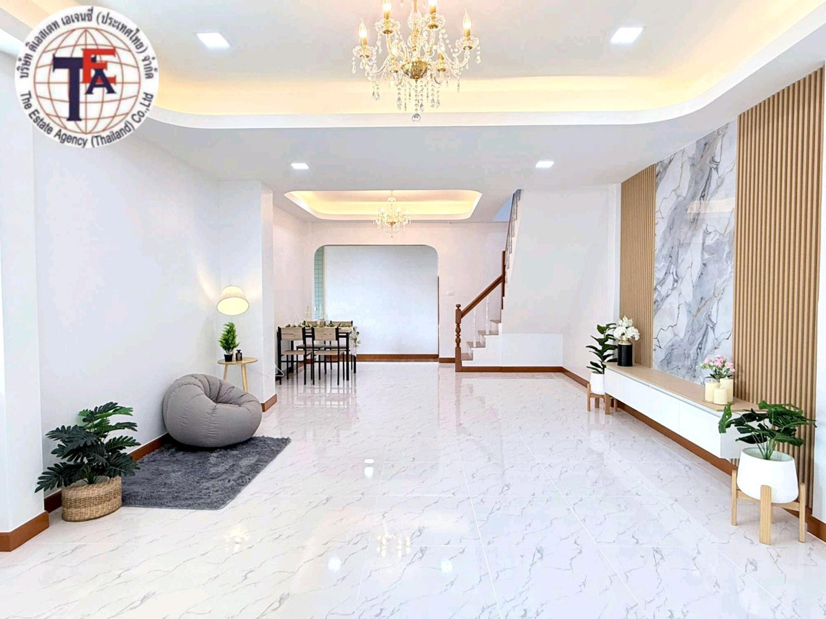 ขายทาวน์โฮมมีนบุรี-ร่มเกล้า : ขายทาวน์เฮ้าส์ 2 ชั้น หมู่บ้านเหมชาติ หลังมุม มิตรไมตรี ซอยวังอับดุลเลาะห์ หนองจอก โรงเรียนฝึกอาชีพกรุงเทพฯ  สำนักงานเขตหนองจอก โรงเรียน คาทอลิกสอนศาสนา  โรงพยาบาลเวชการุณรัศมิ์