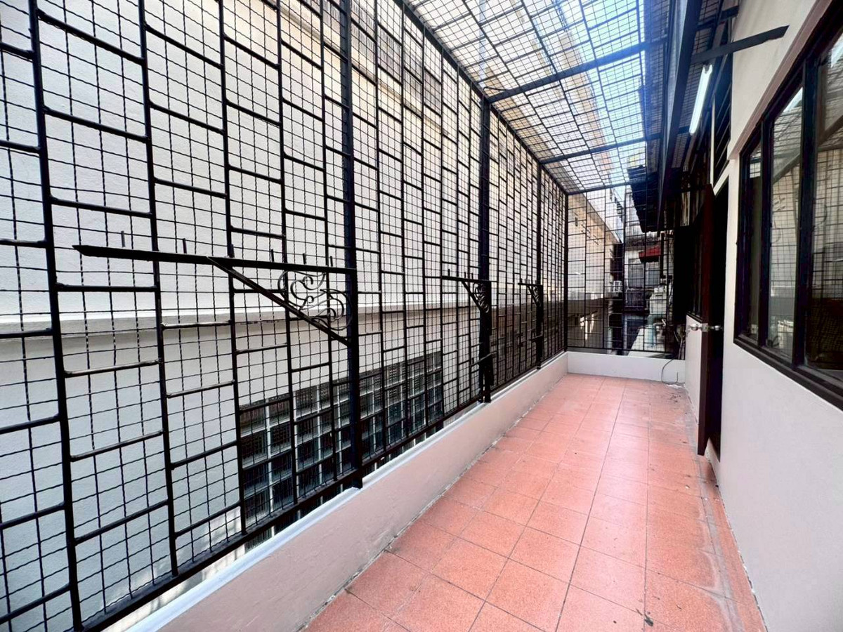 ขายอาคารพาณิชย์สยาม จุฬา สามย่าน : ขายด่วน ทาวน์เฮ้าส์ 7 ชั้น ย่านสยาม บรรทัดทอง พร้อมอยู่ (N.1989)