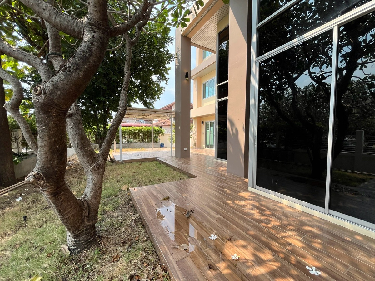 For SaleHouseBang Sue, Wong Sawang, Tao Pun : For sale, 3-story detached house, completely renovated @ Prachachuen, Wong Sawang, Bang Sue, quality materials, elegant design, meets the needs of city people, near department stores. Its all done here, in one place.