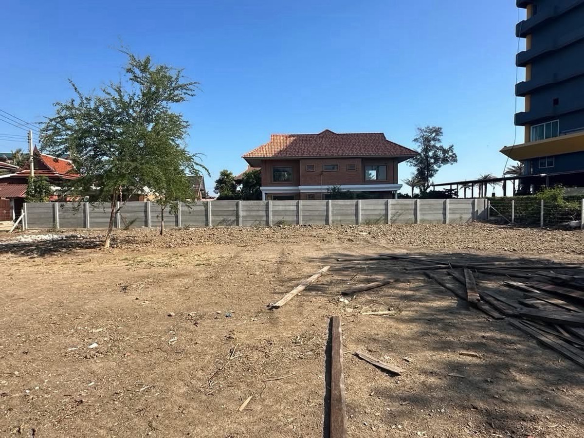 For SaleLandCha-am Phetchaburi : Seaside Land for Sale zone Laem Phak Bia Phetchaburi 209 sq.w Only 50 m from the Beach Suitable for Vacation Home Investment