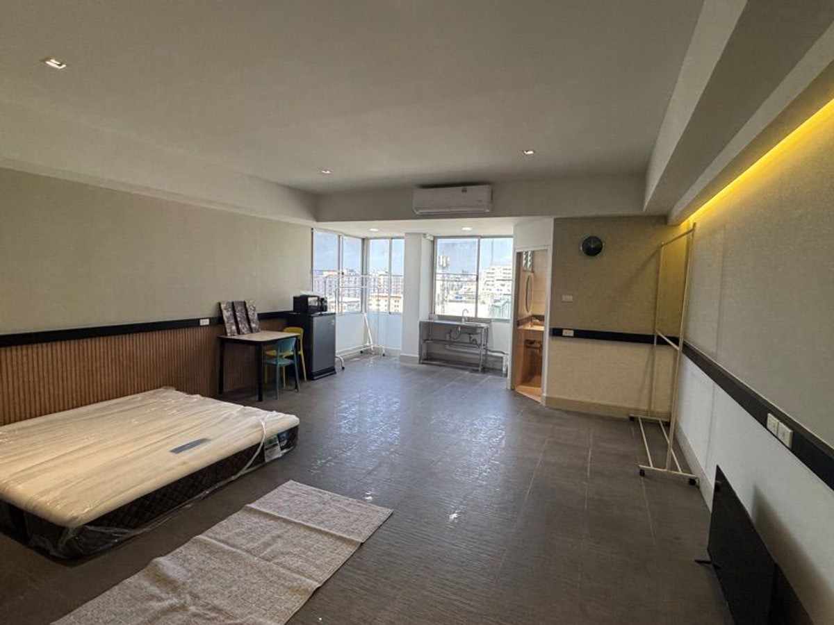 ให้เช่าคอนโดลาดพร้าว101 แฮปปี้แลนด์ : ให้เช่า แกรนด์ พาเลซ ลาดพร้าว 122 ตึก A ชั้น 9