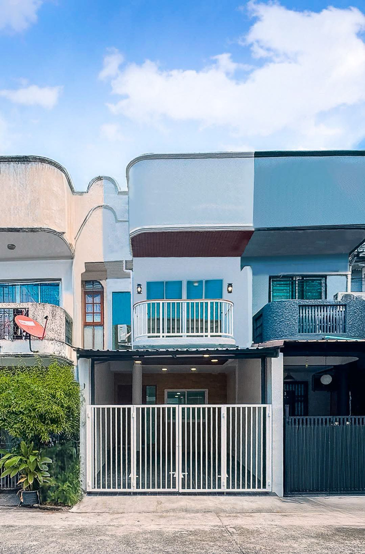 For SaleTownhomeChokchai 4, Ladprao 71, Ladprao 48, : CS134  "💥Amazing Opportunity! Newly Renovated Townhome in 84 Mansion, only 3.39 Million Baht! Great location, near expressway/main road and MRT Ladprao 71 (only 900 meters away)