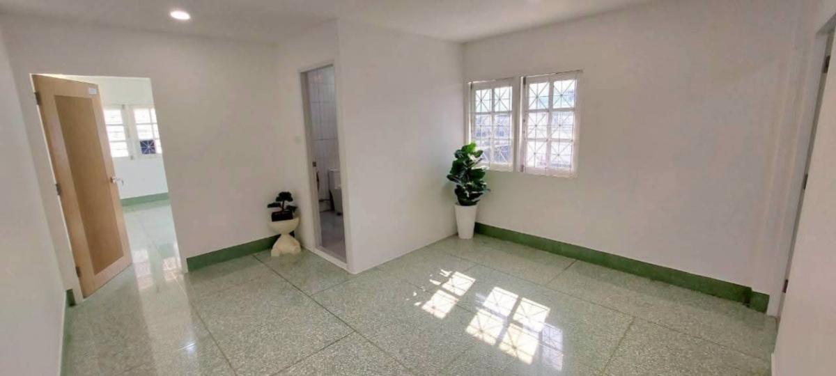 ขายทาวน์โฮมพุทธมณฑล ศาลายา : ขายทาวน์เฮ้าส์/ทาวน์โฮม  บ้านเจ้าพระยาวิลล่า รีโนเวทใหม่ ศาลาธรรมสพน์ เขต ทวีวัฒนา กรุงเทพ CX-145096