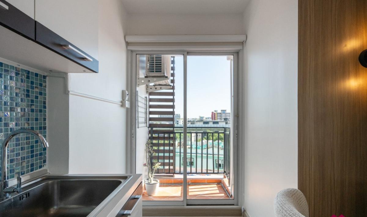 ขายคอนโดรัตนาธิเบศร์ สนามบินน้ำ พระนั่งเกล้า : ขายคอนโด  เดอะ คริสตัล คอนโด 2 เรวดี MRT-ศูนย์ราชการนนทบุรี ตลาดขวัญ เมืองนนทบุรี นนทบุรี CX-145078