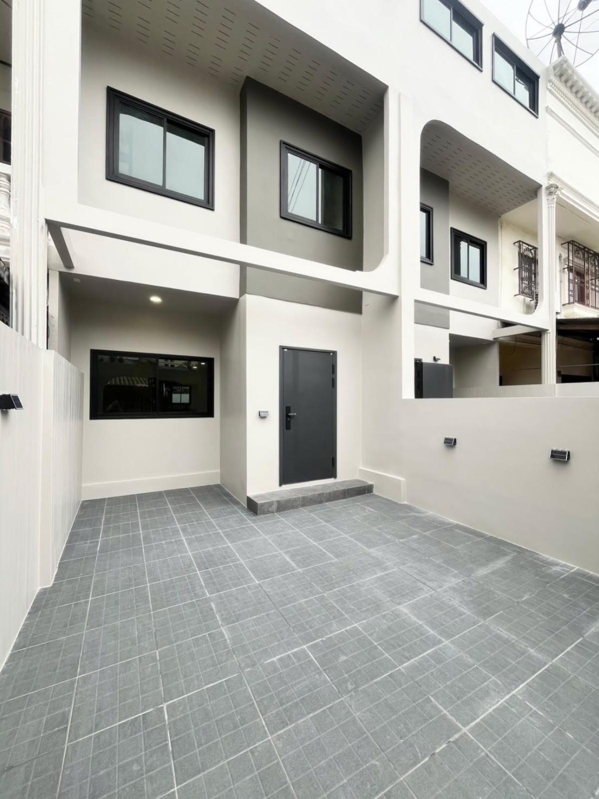 ขายทาวน์โฮมอ่อนนุช อุดมสุข : ขายทาวน์โฮม 2 ชั้น สุขุมวิท 101  บางจาก เขต พระโขนง กรุงเทพ CX-144758