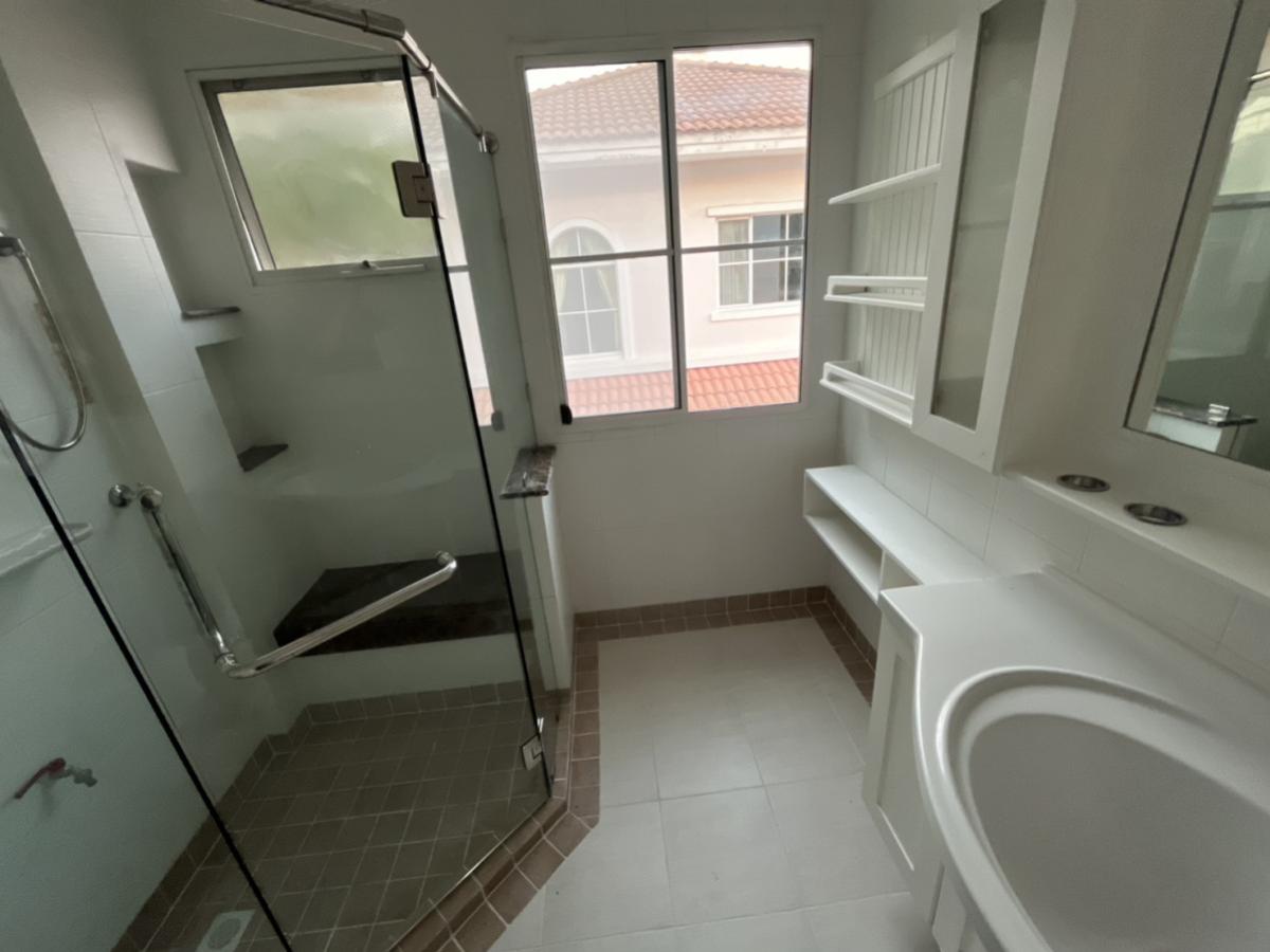 For SaleHouseSeri Thai, Ramkhamhaeng Nida : For Sale House , Mantana Onnut - Wongwaen 1 , wide frontage , newly renovated , Dok Mai , Prawet , Bangkok , CX-144939