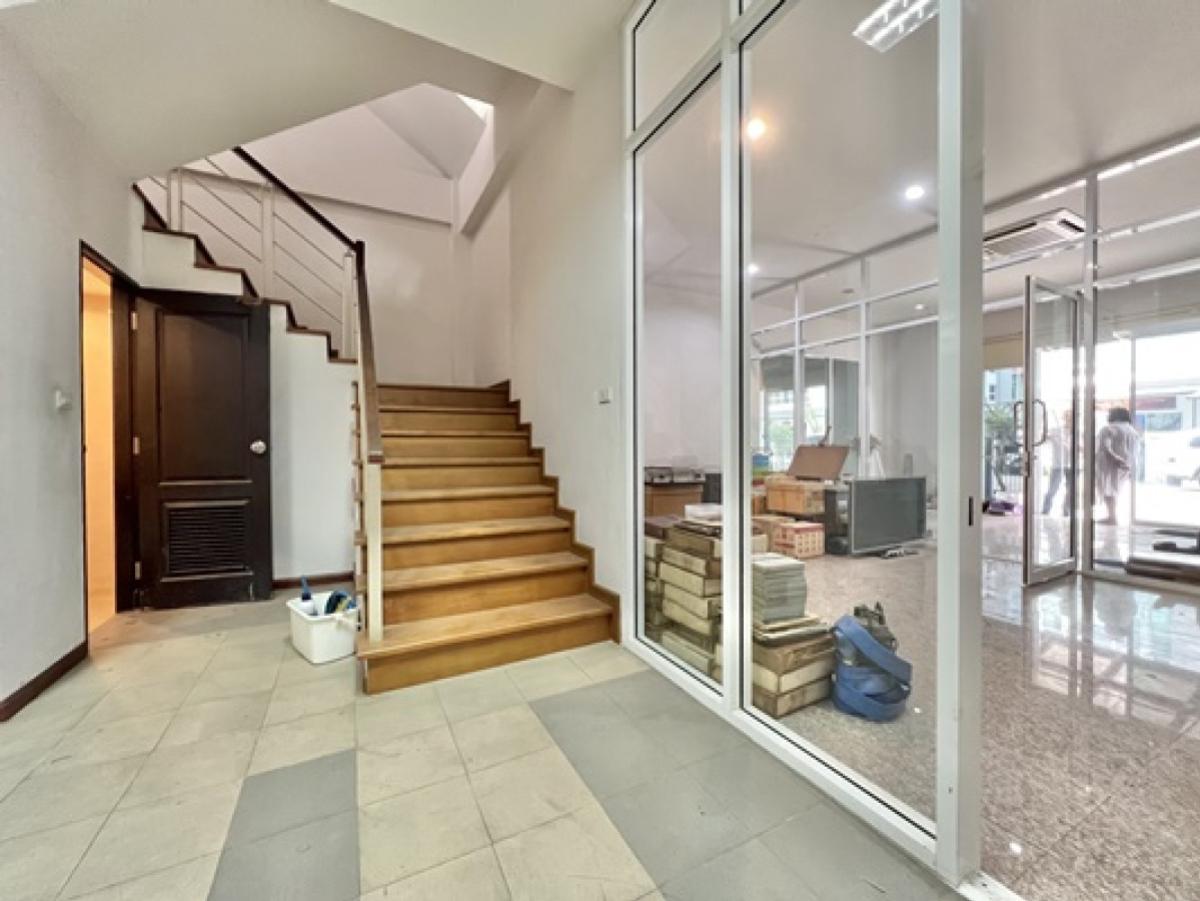 For SaleHome OfficeKaset Nawamin,Ladplakao : For Sale Homeoffice , Biz Galleria , wide frontage , newly renovated , Nuan Chan , Bung Kum , Bangkok , CX-144713