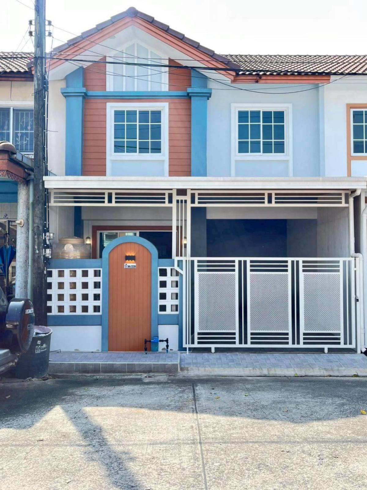 For SaleTownhomePathum Thani,Rangsit, Thammasat : For Sale Townhouse/Townhome  , Baan Pruksa 44 Rangsit - Klong 2 , newly renovated , Khlong Song , khlong Luang , Pathum Thani , CX-144517