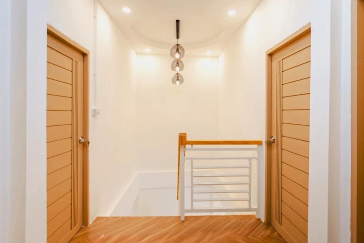 ขายทาวน์โฮมลาดพร้าว101 แฮปปี้แลนด์ : ขายทาวน์เฮ้าส์/ทาวน์โฮม  ประชากรไทย ลาดพร้าว 93 หน้ากว้าง รีโนเวทใหม่ วังทองหลาง เขต วังทองหลาง กรุงเทพ CX-142731