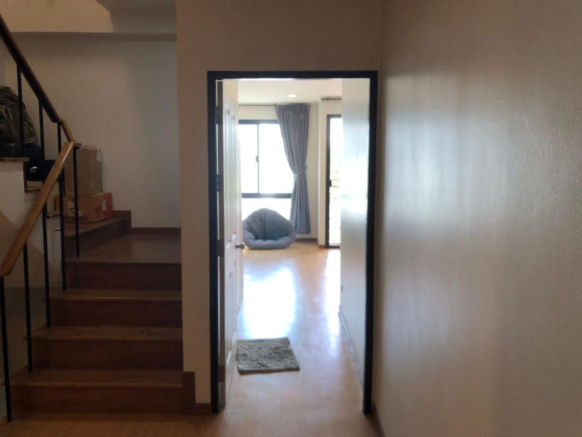 For SaleTownhomeSukhumvit, Asoke, Thonglor : For Sale 3-story townhome, corner unit, outside the project. , Khlong Toei Nuea , Watthana , Bangkok , CX-142813