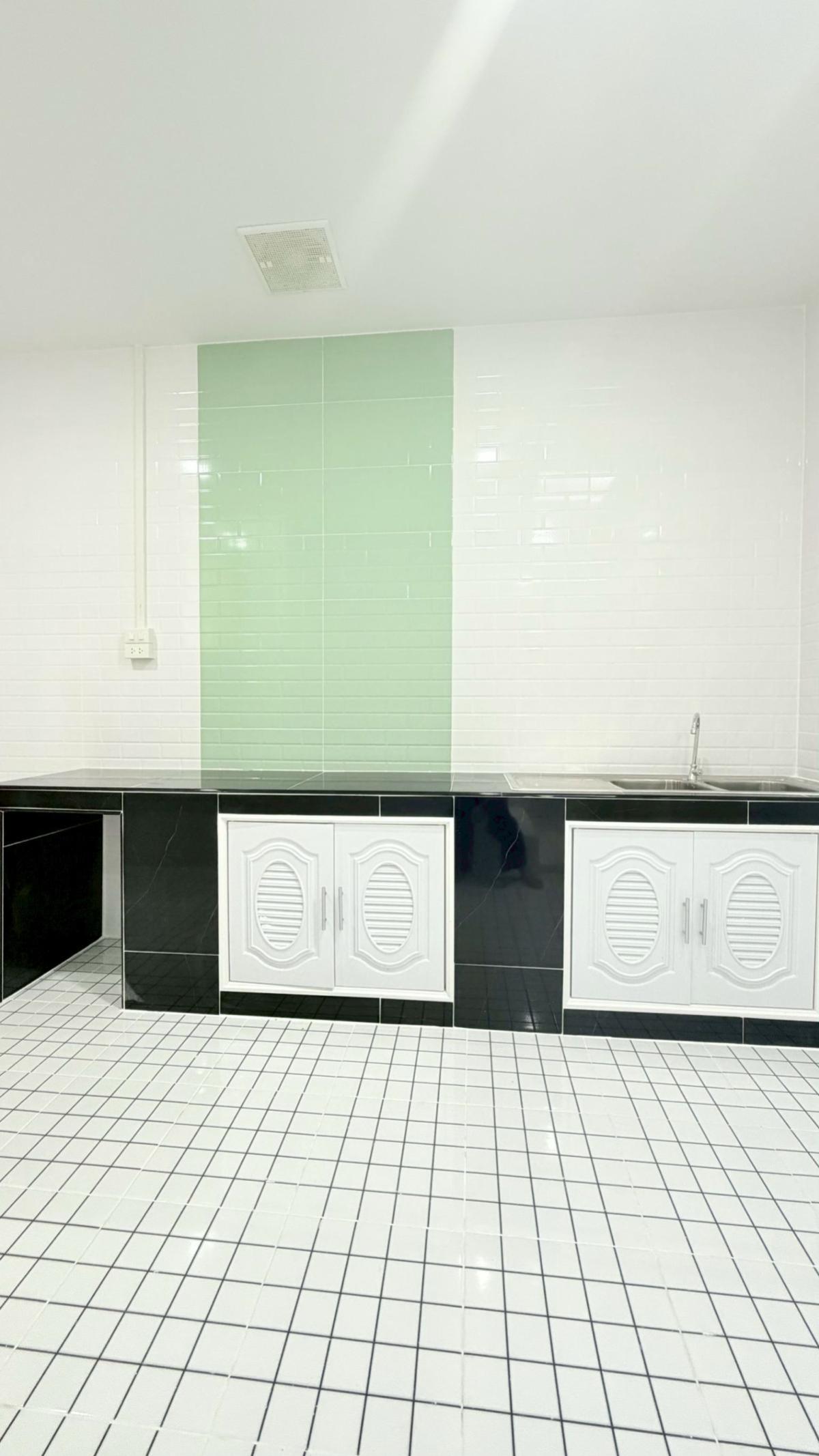 For SaleTownhomePathum Thani,Rangsit, Thammasat : For Sale Townhouse/Townhome  , Pinruethai Rangsit - Klong 7 , Bueng Bon , Nong Suea , Pathum Thani , CX-143426