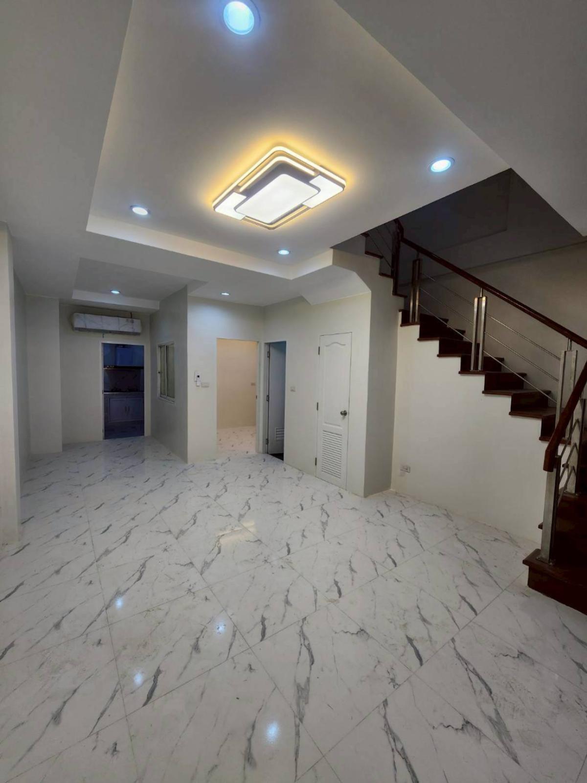 ขายทาวน์โฮมท่าพระ ตลาดพลู วุฒากาศ : ขายทาวน์เฮ้าส์/ทาวน์โฮม  เดอะ บริติช สาทร - กัลปพฤกษ์ รีโนเวทใหม่ บางหว้า เขต ภาษีเจริญ กรุงเทพ CX-143992