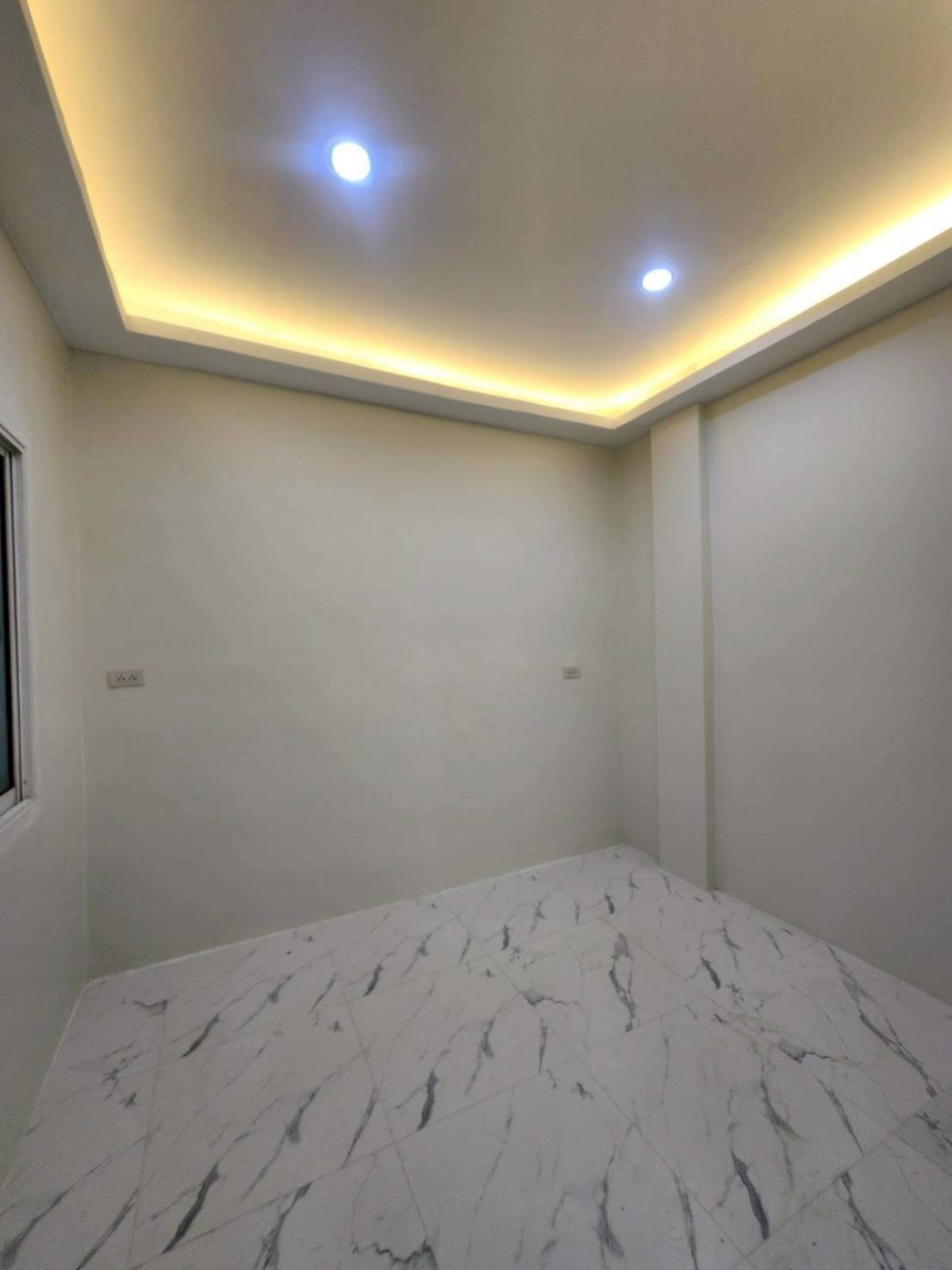 ขายทาวน์โฮมท่าพระ ตลาดพลู วุฒากาศ : ขายทาวน์เฮ้าส์/ทาวน์โฮม  เดอะ บริติช สาทร - กัลปพฤกษ์ รีโนเวทใหม่ บางหว้า เขต ภาษีเจริญ กรุงเทพ CX-143992